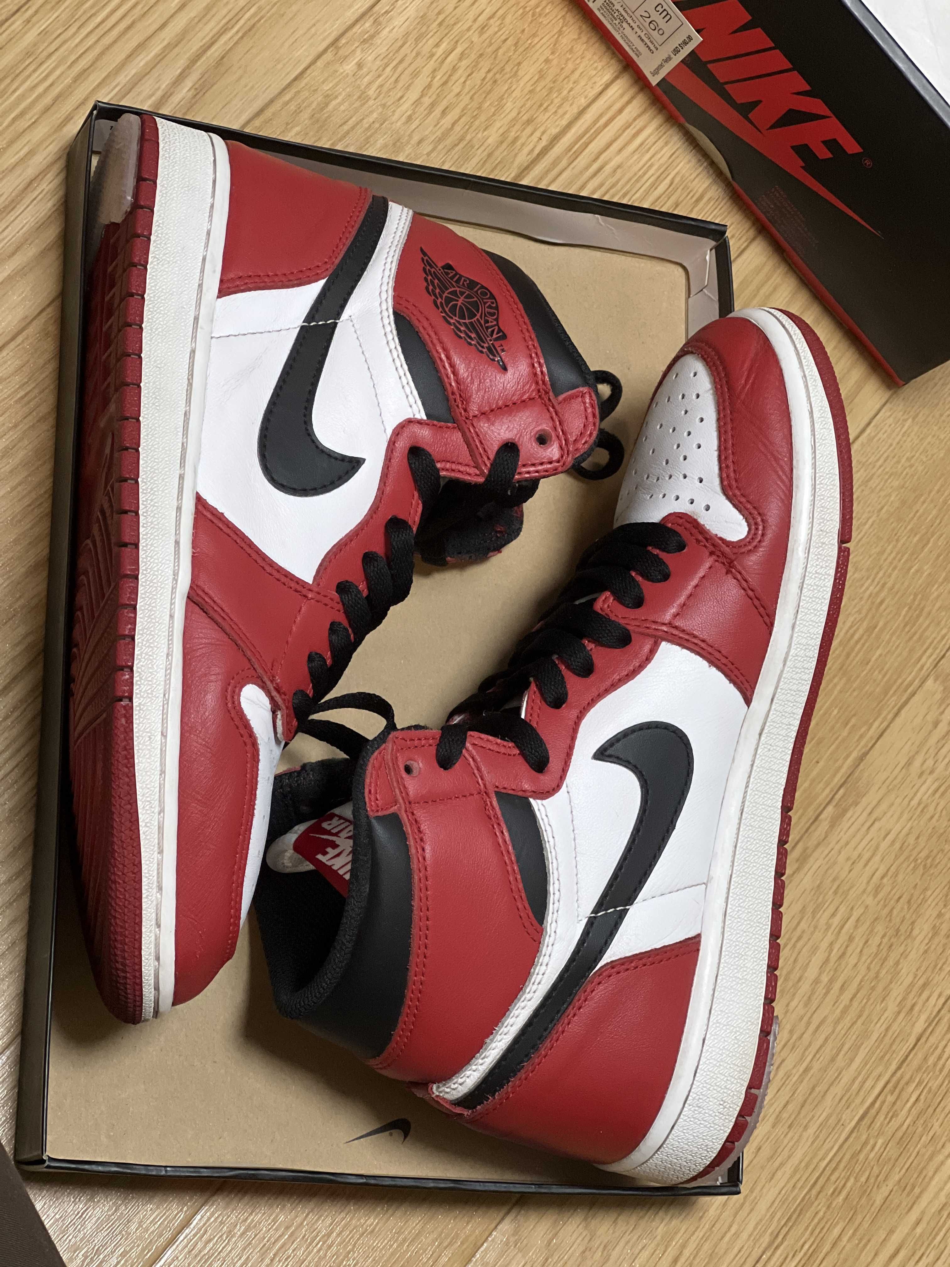 Nike Air Jordan 1 Retro High "Chicago" (2015)