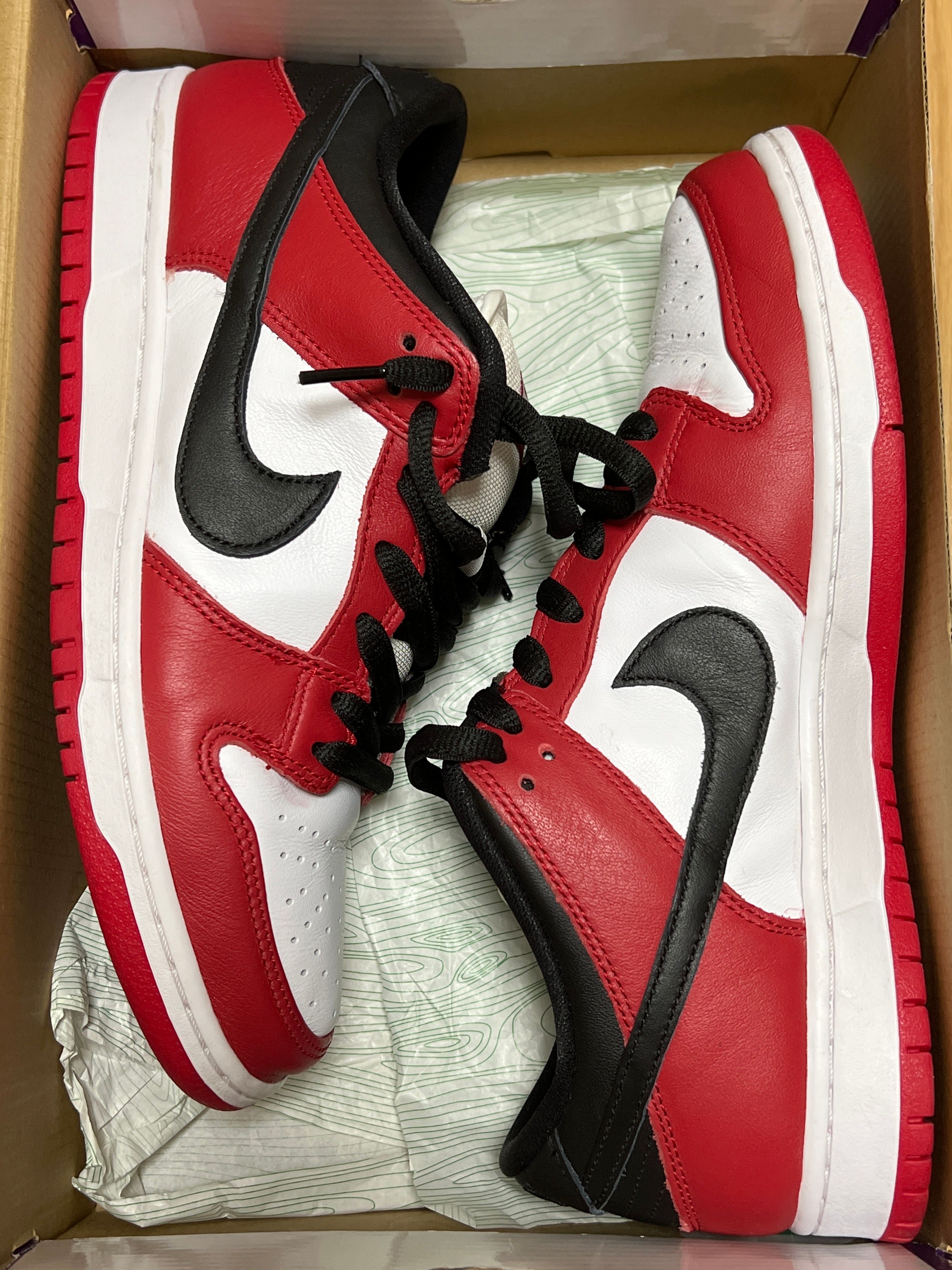 Nike SB Dunk Low Pro "J-Pack Chicago/Varsity Red and White"
