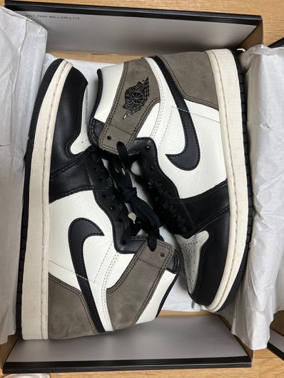 Nike Air Jordan 1 High OG "Sail/Dark Mocha/Black"