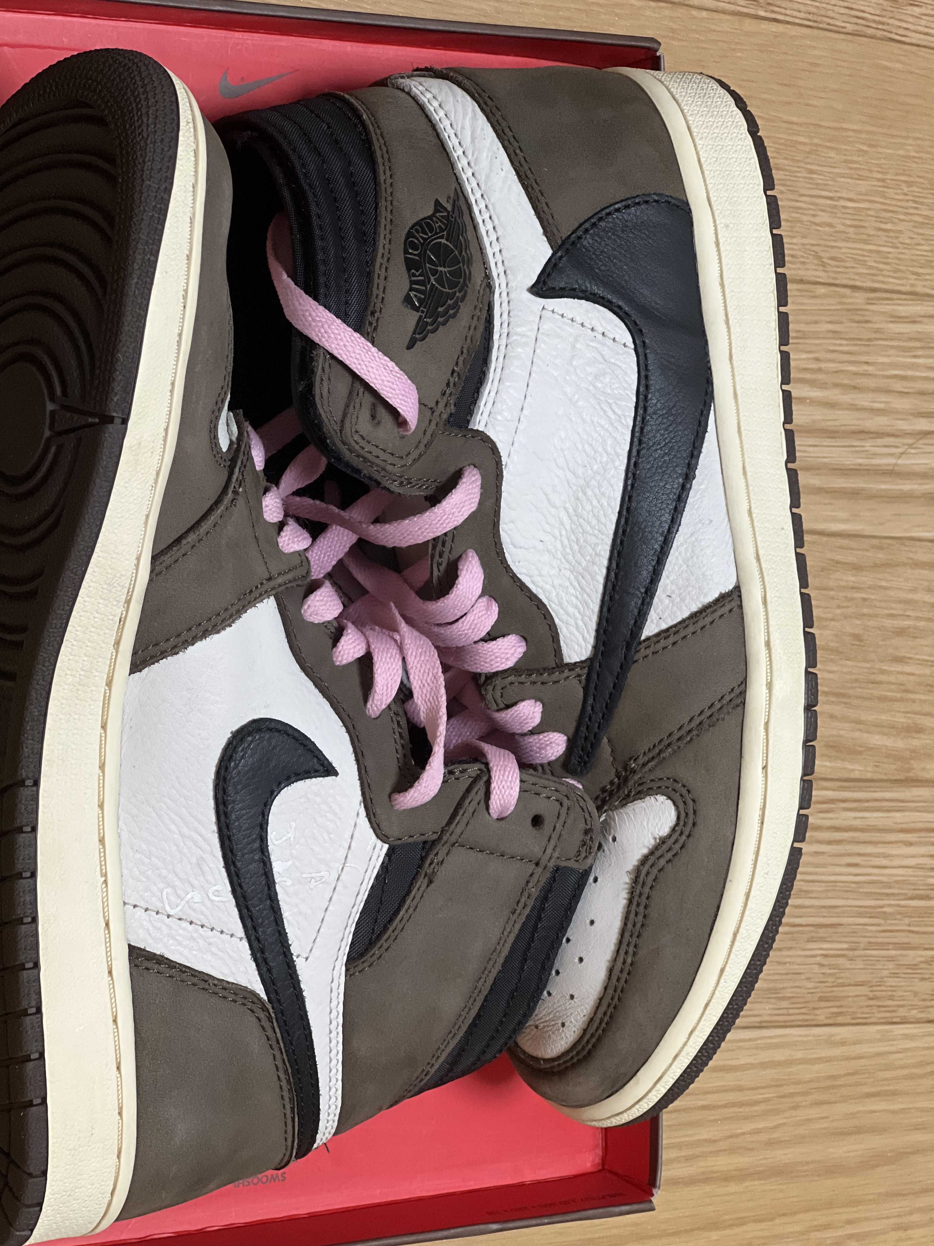 Travis Scott × Nike Air Jordan 1 Retro High OG TS SP "Sail/Dark Mocha"
