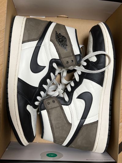 Nike Air Jordan 1 High OG "Sail/Dark Mocha/Black"