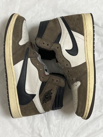 Travis Scott × Nike Air Jordan 1 Retro High OG TS SP "Sail/Dark Mocha"
