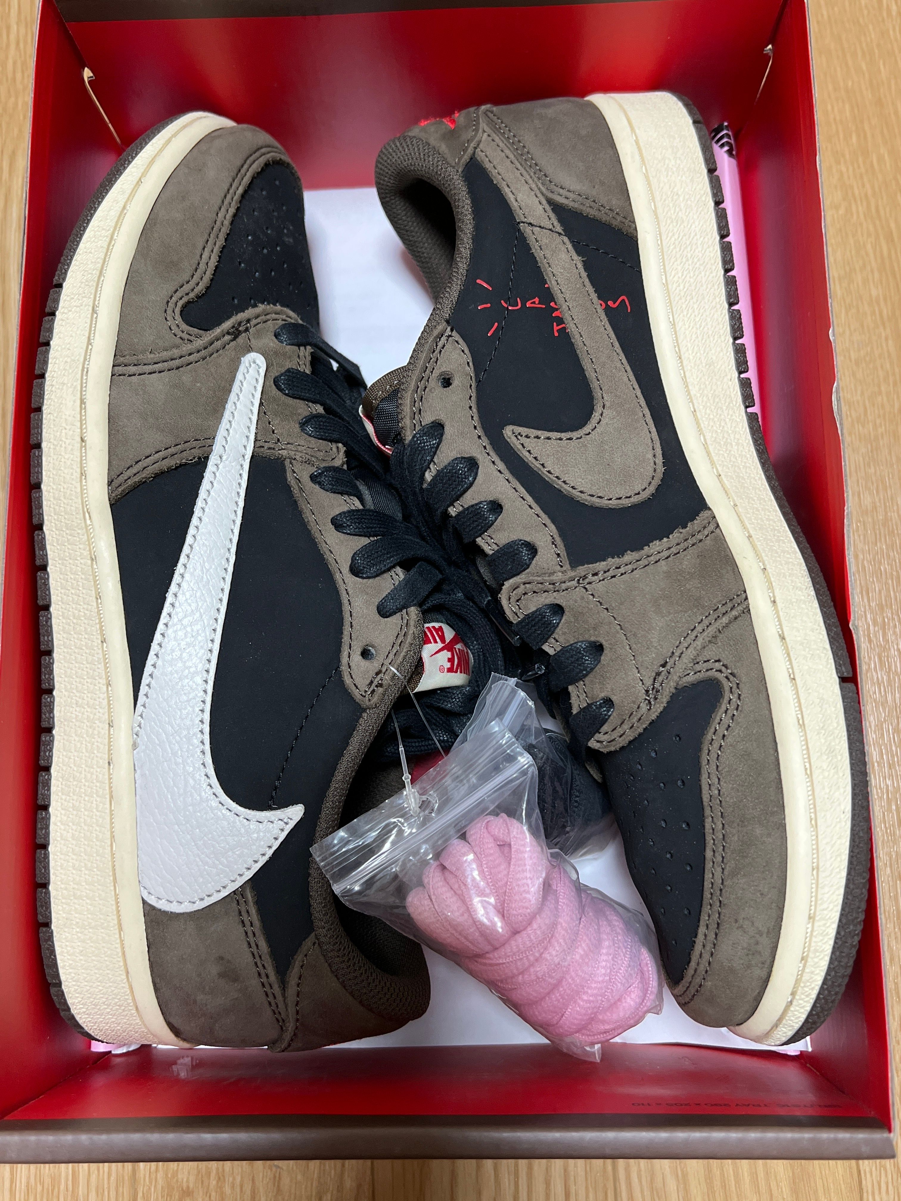 Travis Scott × Nike Air Jordan 1 Low OG SP-T "Black/Dark Mocha"