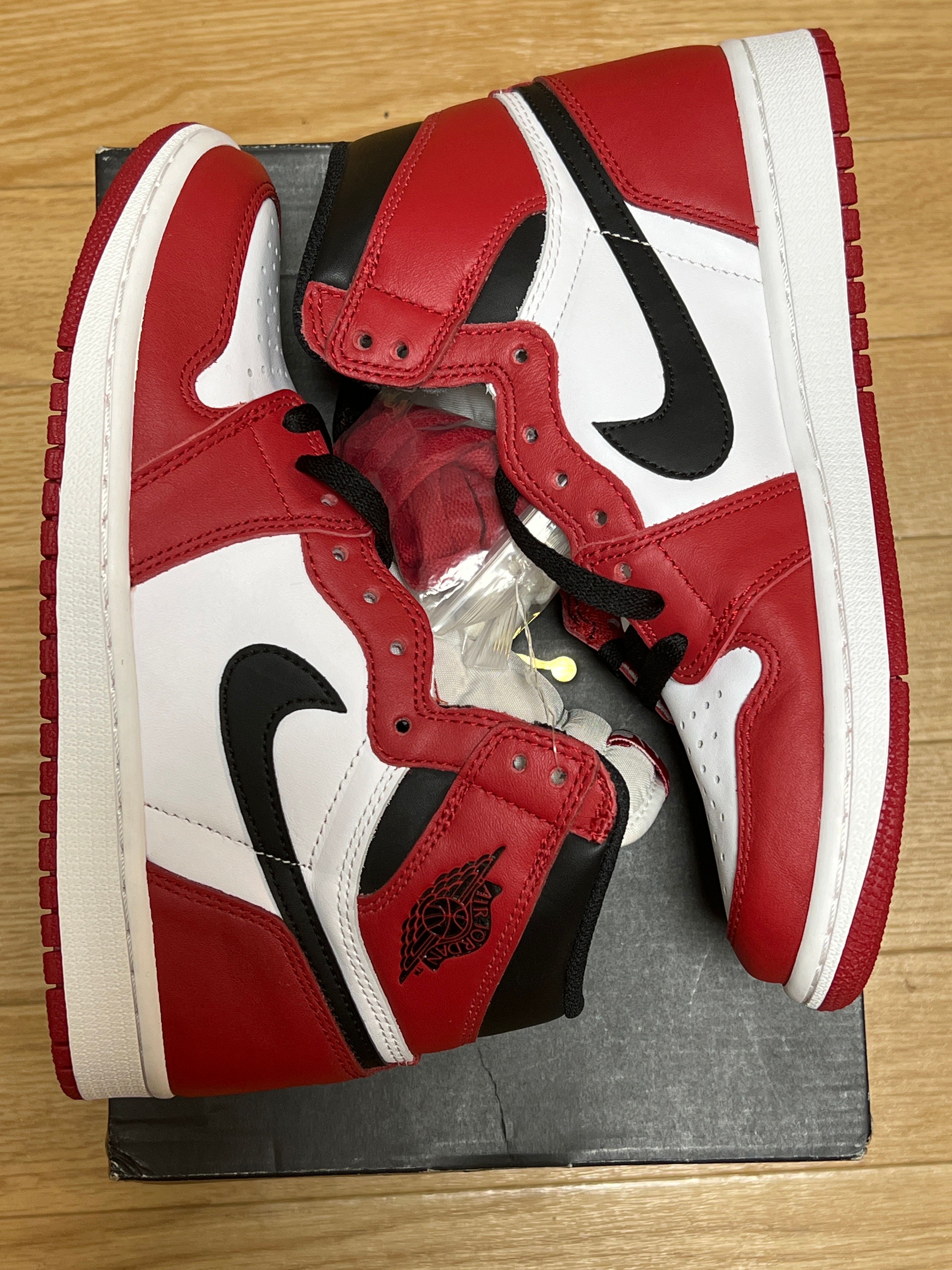 Nike Air Jordan 1 Retro High "Chicago" (2015)