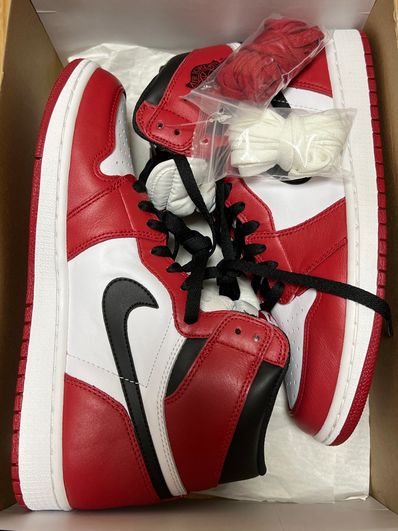 Nike Air Jordan 1 Retro High "Chicago" (2015)