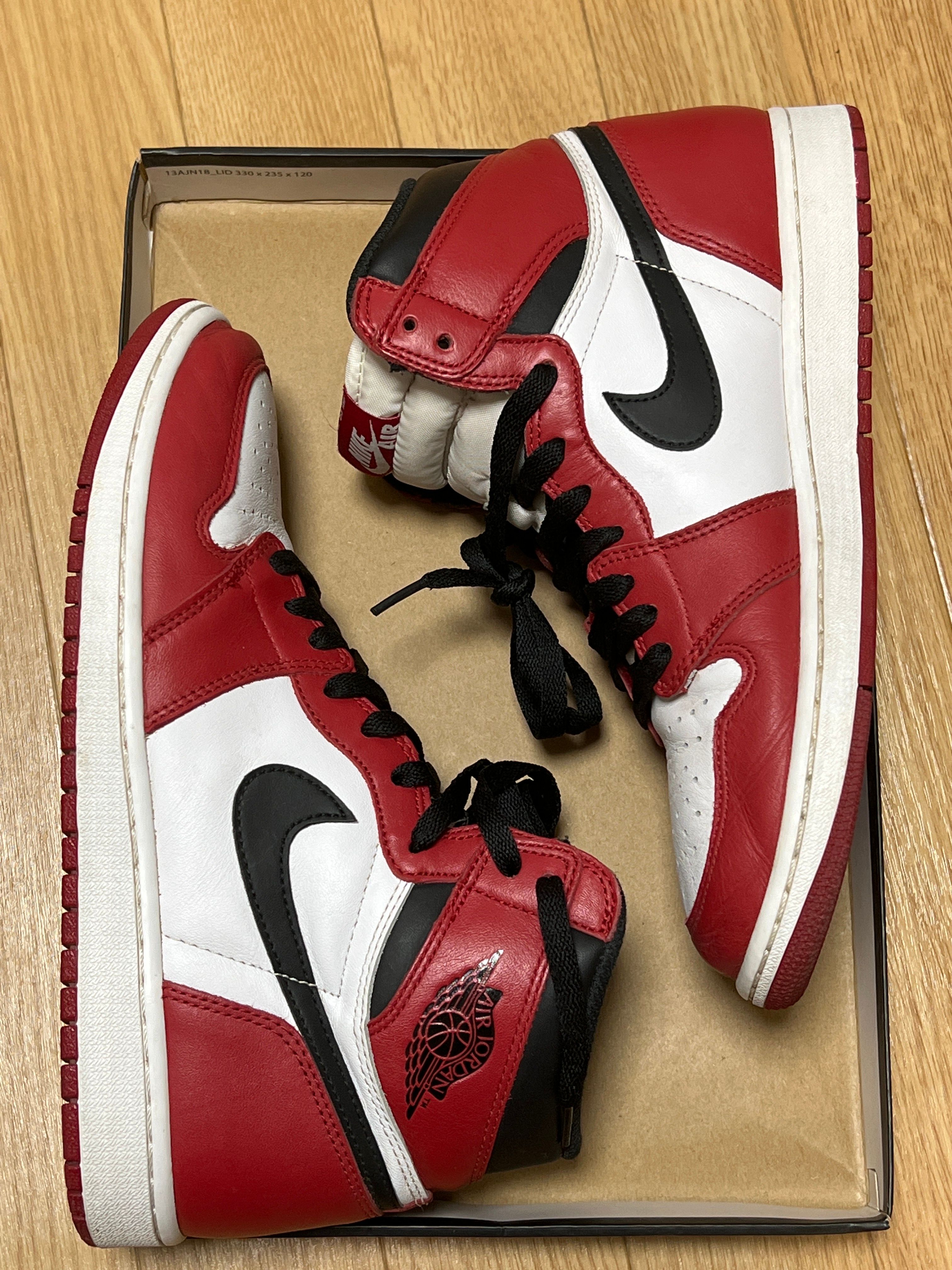 Nike Air Jordan 1 Retro High "Chicago" (2015)