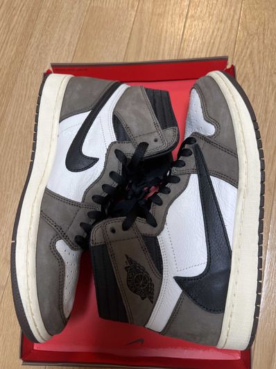 Travis Scott × Nike Air Jordan 1 Retro High OG TS SP "Sail/Dark Mocha"