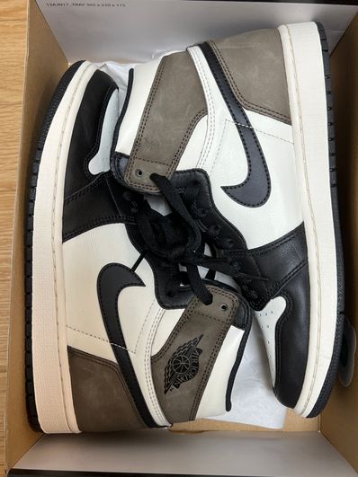 Nike Air Jordan 1 High OG "Sail/Dark Mocha/Black"