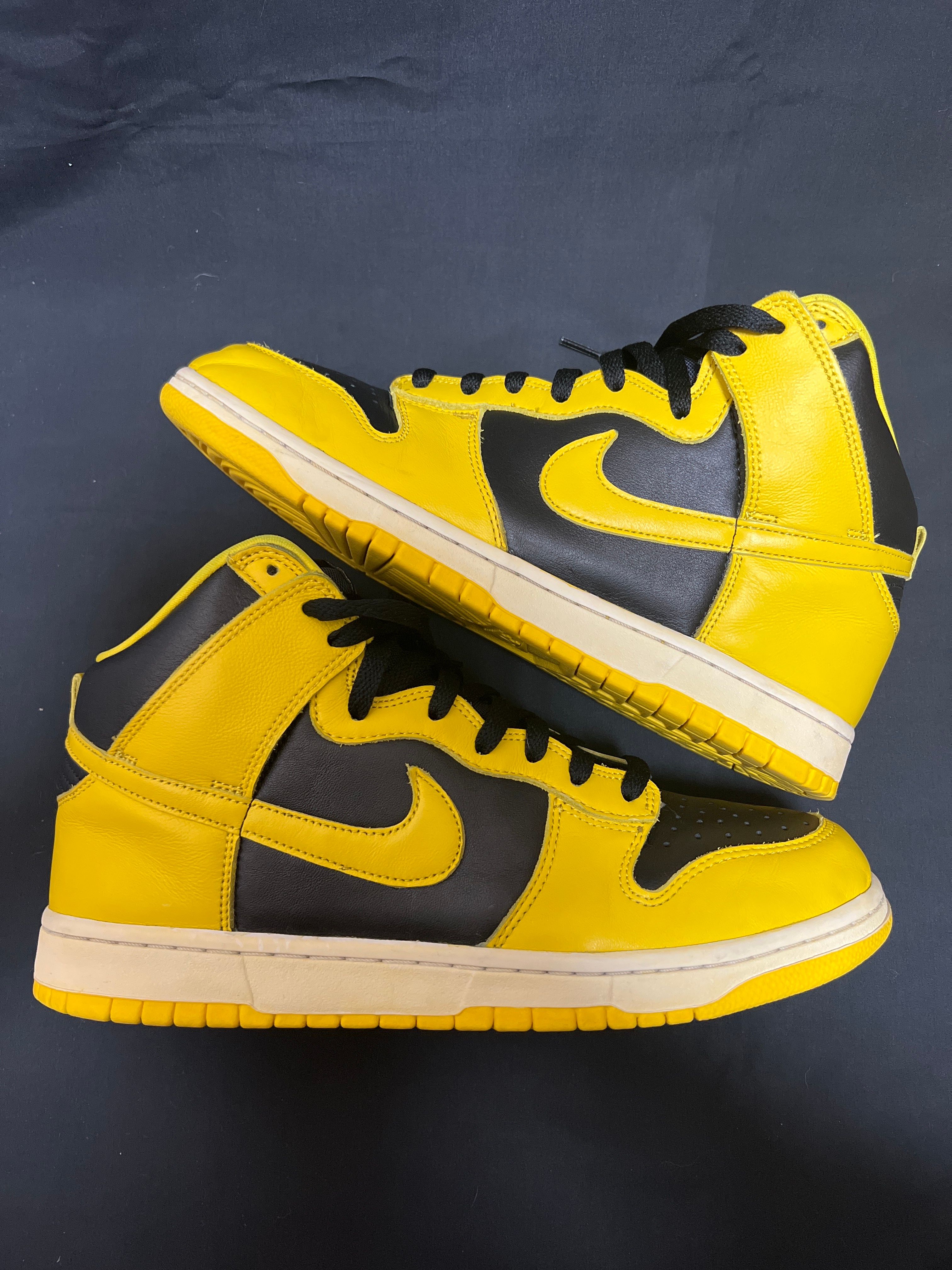 Nike Dunk High "Black/Varsity Maize"