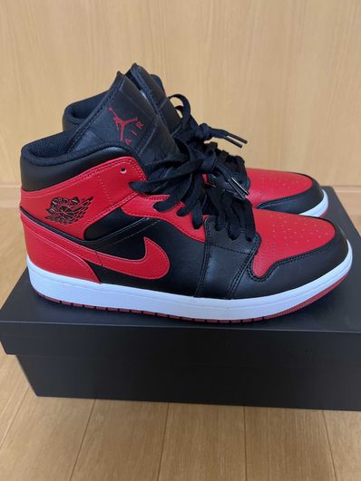 Nike Air Jordan 1 Mid "Bred"