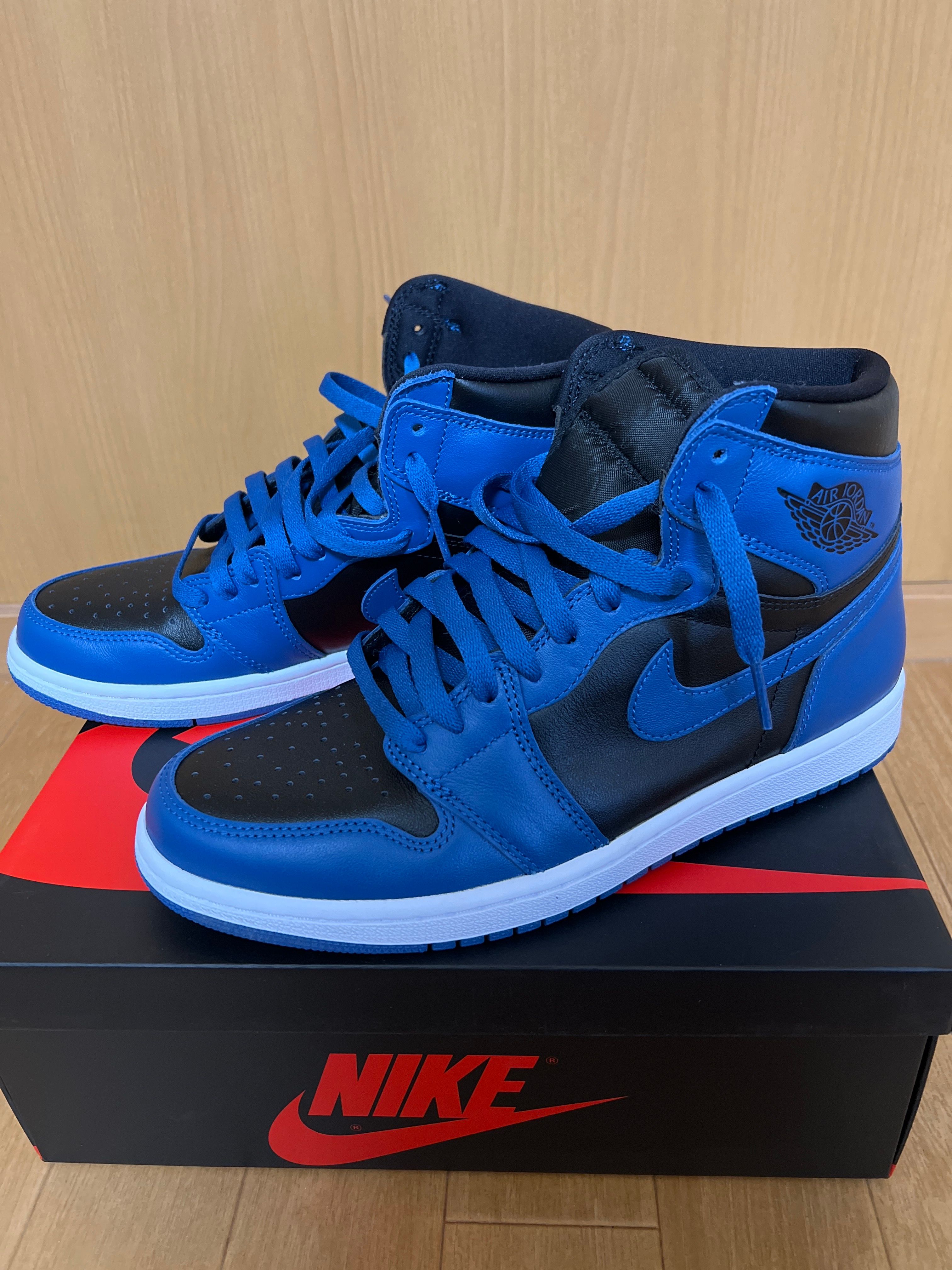 Nike Air Jordan 1 Retro High OG "Dark Marina Blue"