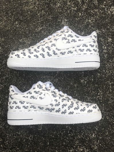 NIKE AIR FORCE 1 LOW ALL OVER LOGO WHITE