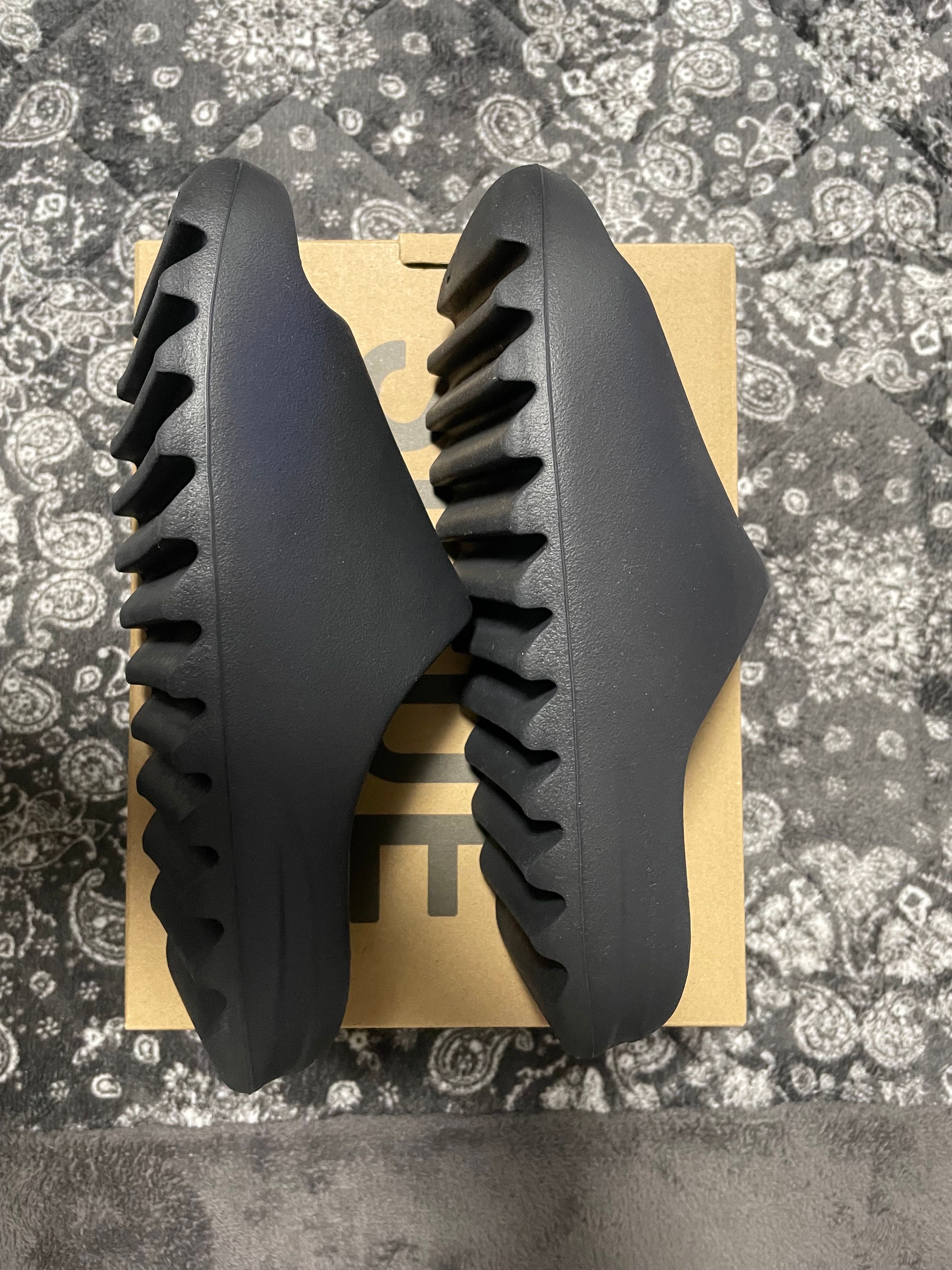 adidas YEEZY Slide "Onyx"