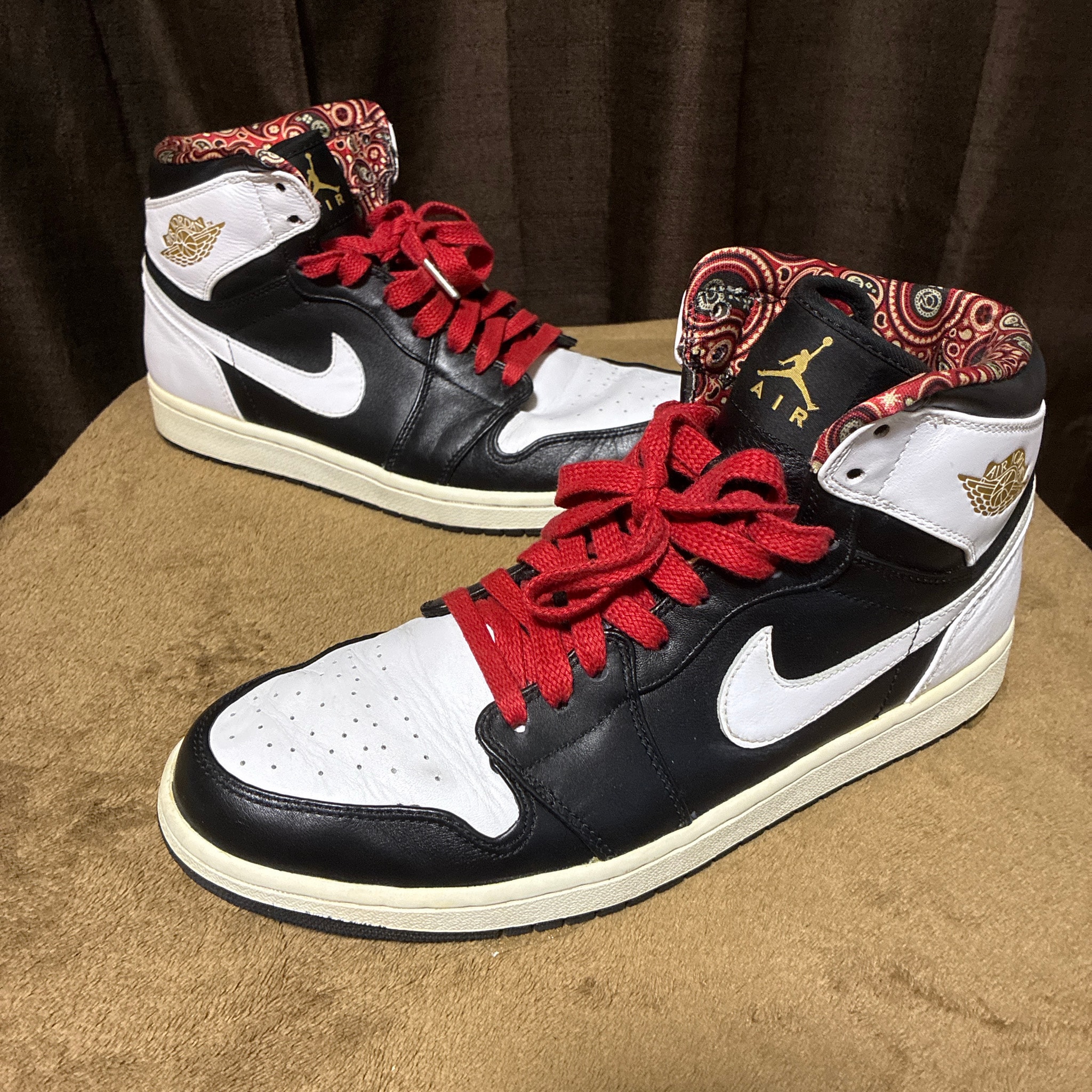 Nike Air Jordan 1 Retro High RTTG "Vegas"