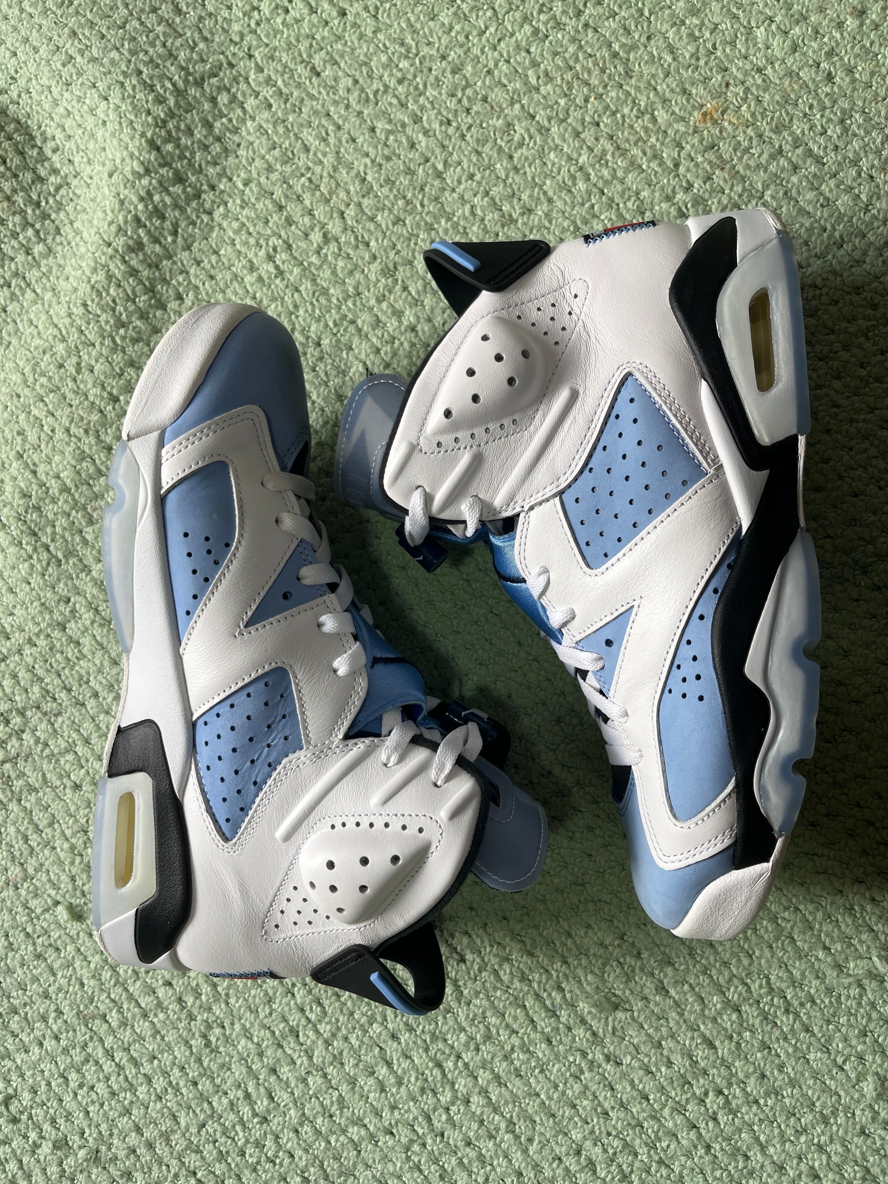 Nike Air Jordan 6 "UNC"