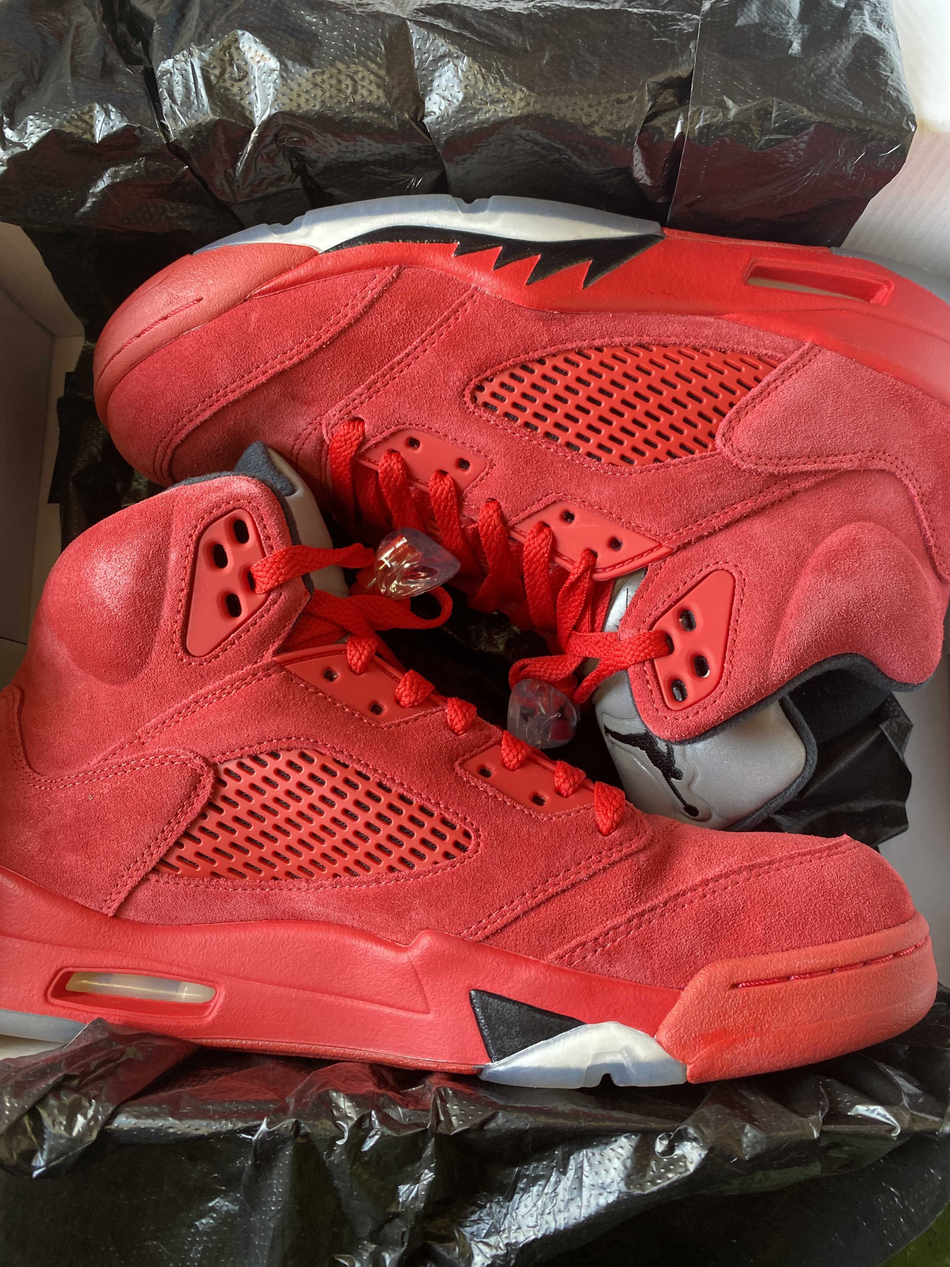 Nike Air Jordan 5 Ratro "Red Suede"