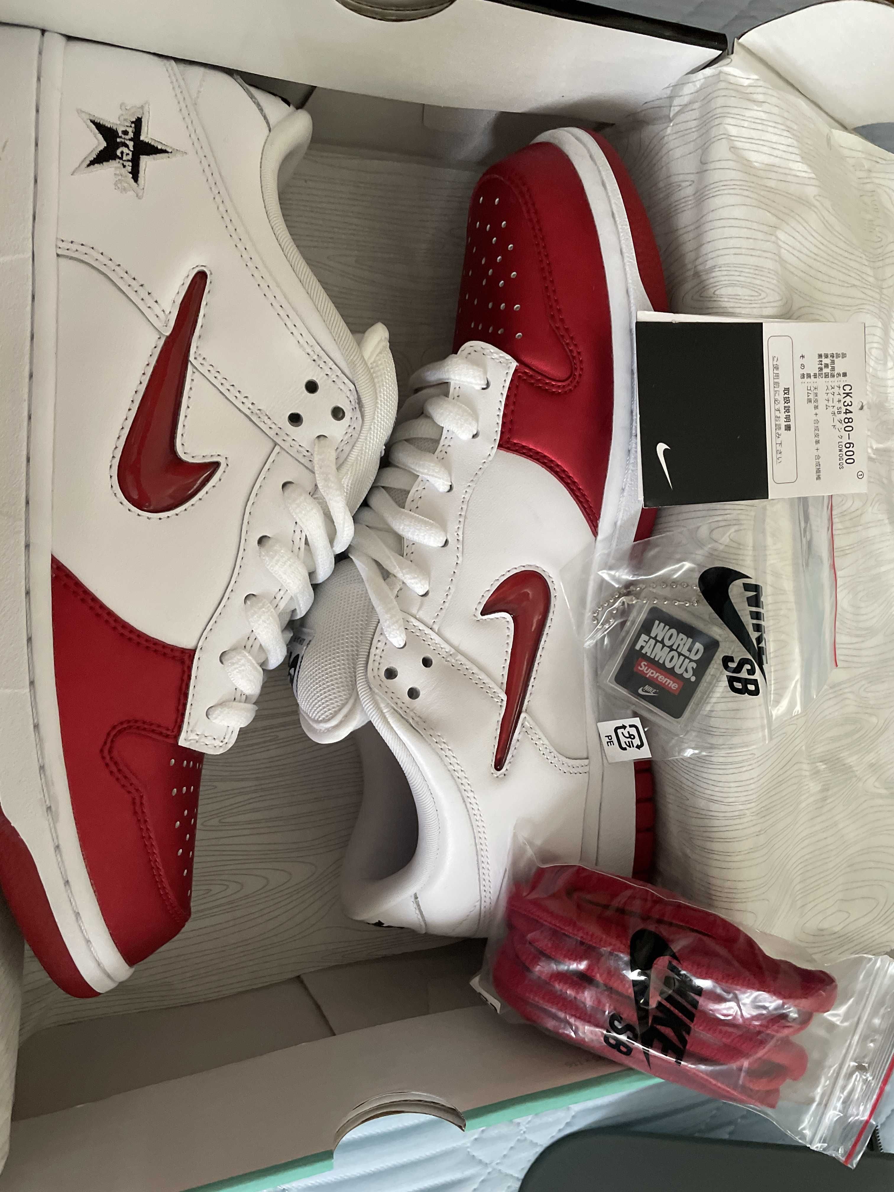 Supreme × Nike Dunk Low "Varsity Red/White"