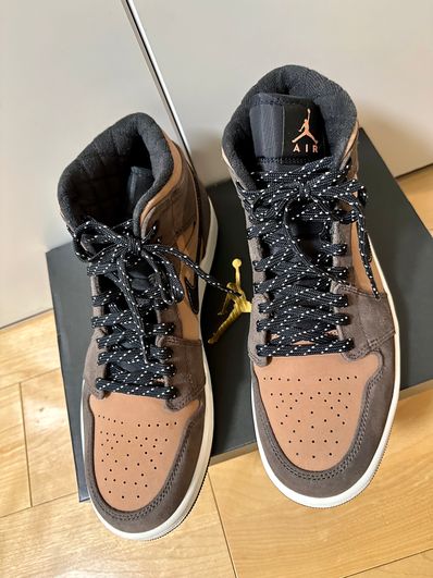 Nike Air Jordan 1 Mid SE "Dark Chocolate"