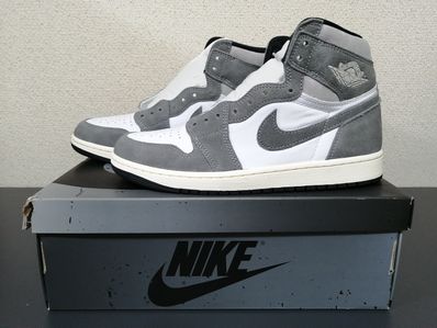 Nike Air Jordan 1 Retro High OG "Black and Smoke Grey"