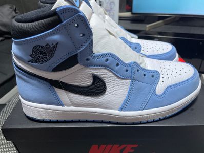 Nike Air Jordan 1 High OG "University Blue"