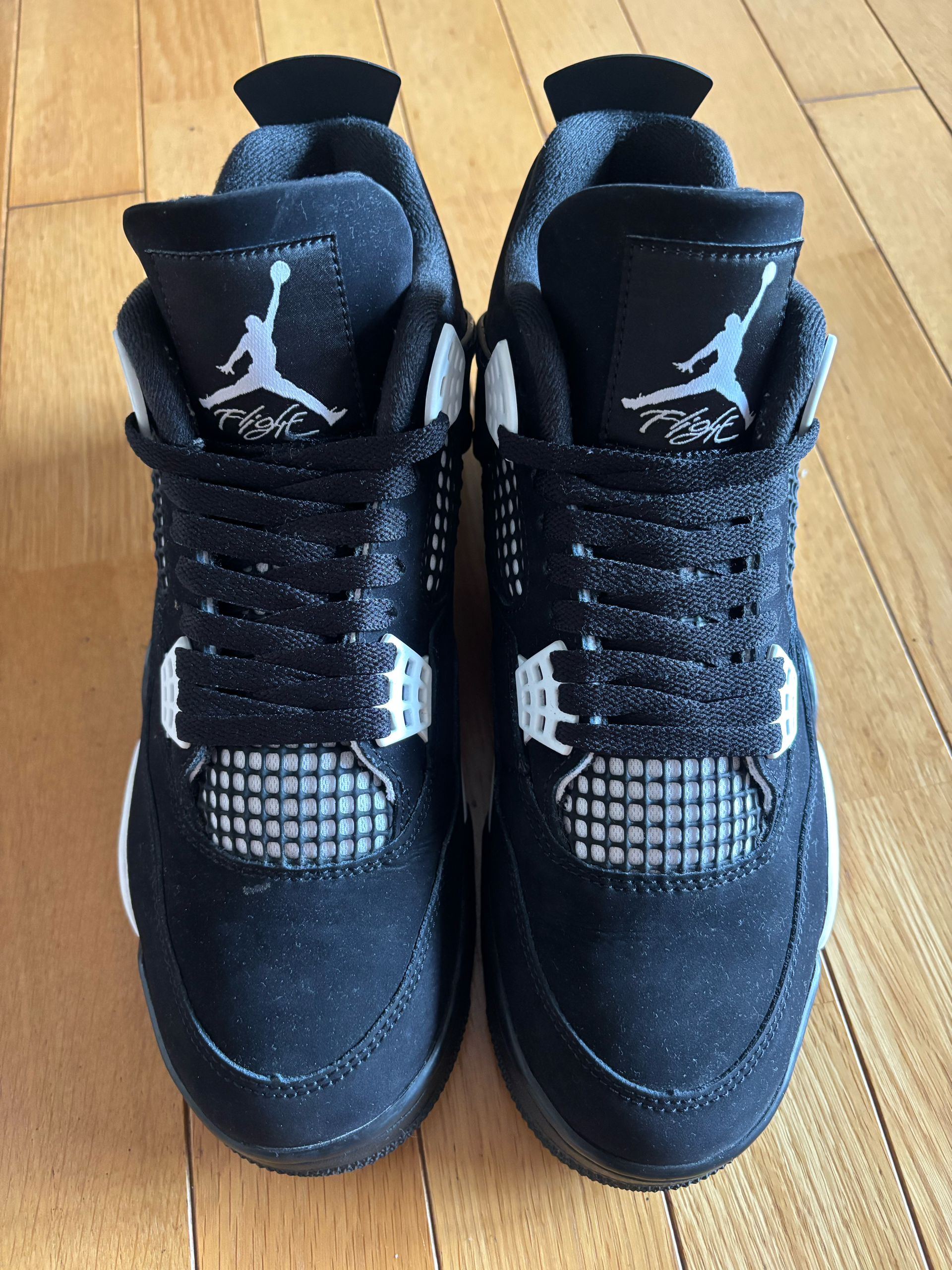Nike Air Jordan 4 Retro "White Thunder"