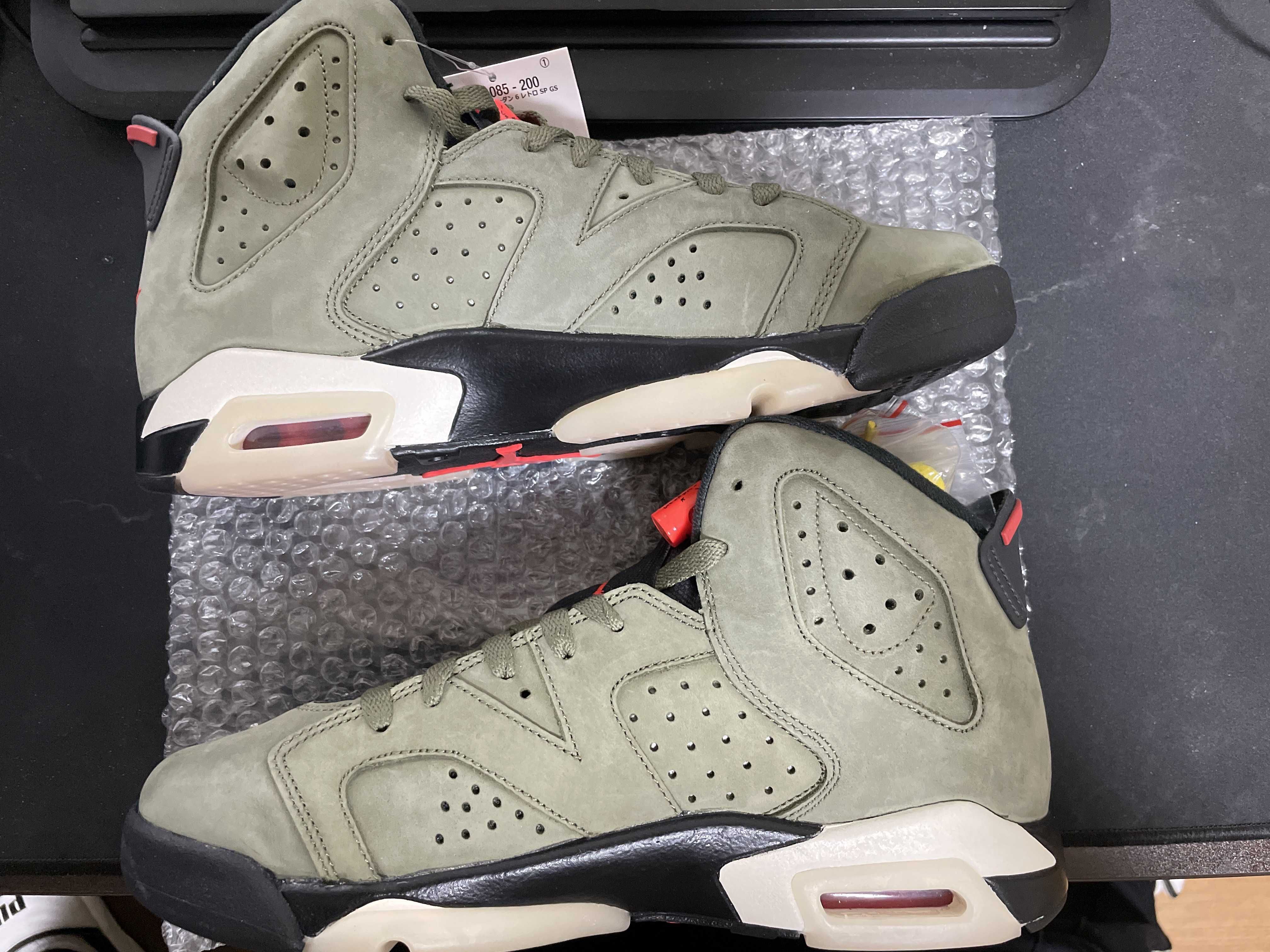 Travis Scott × Nike GS Air Jordan 6 Retro "Medium Olive"