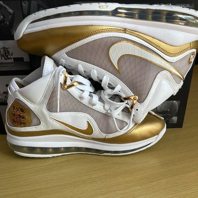 NIKE LEBRON VII QS "CHINA MOON"