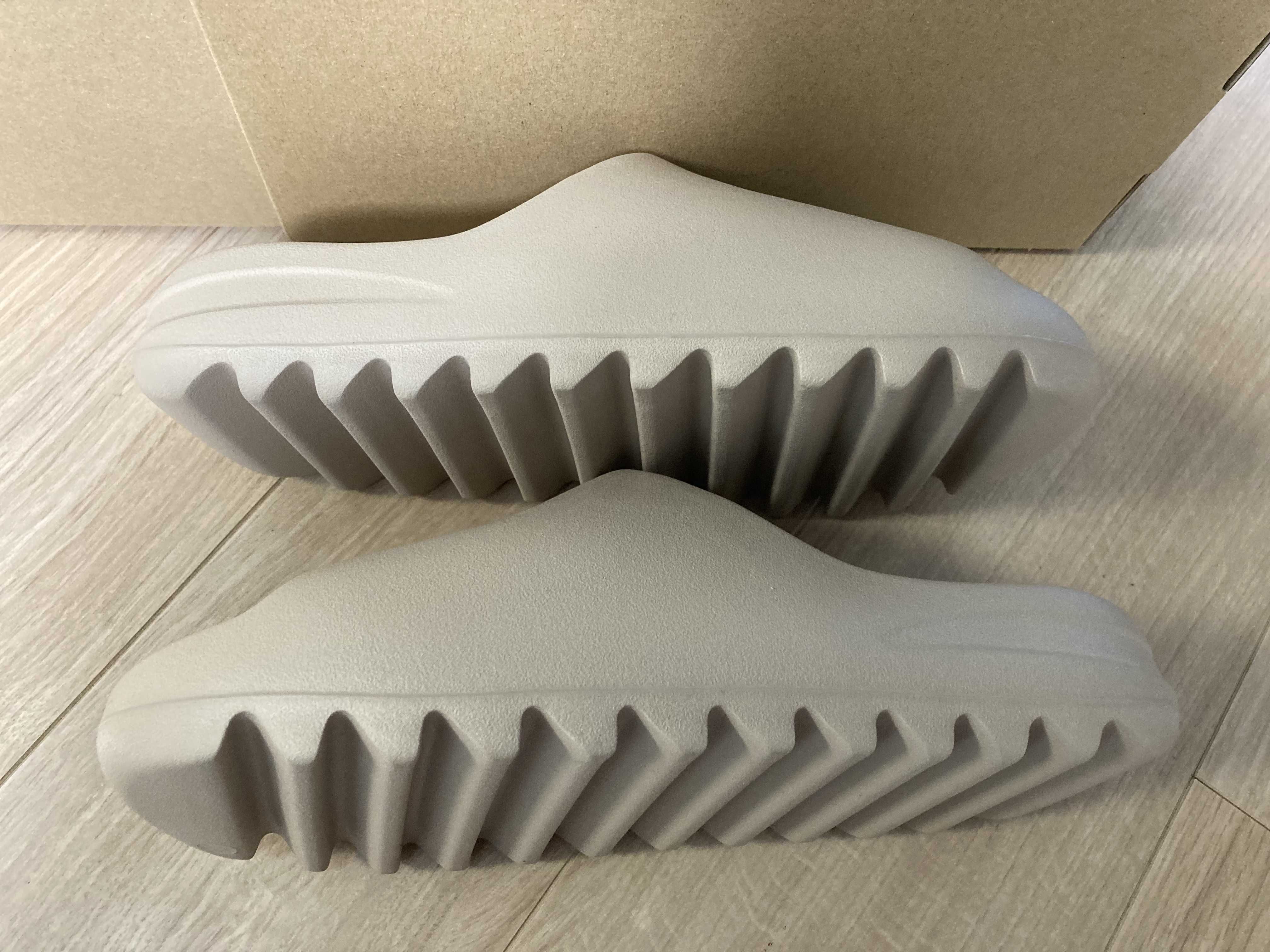 adidas YEEZY Slide "Pure" (GW1934)