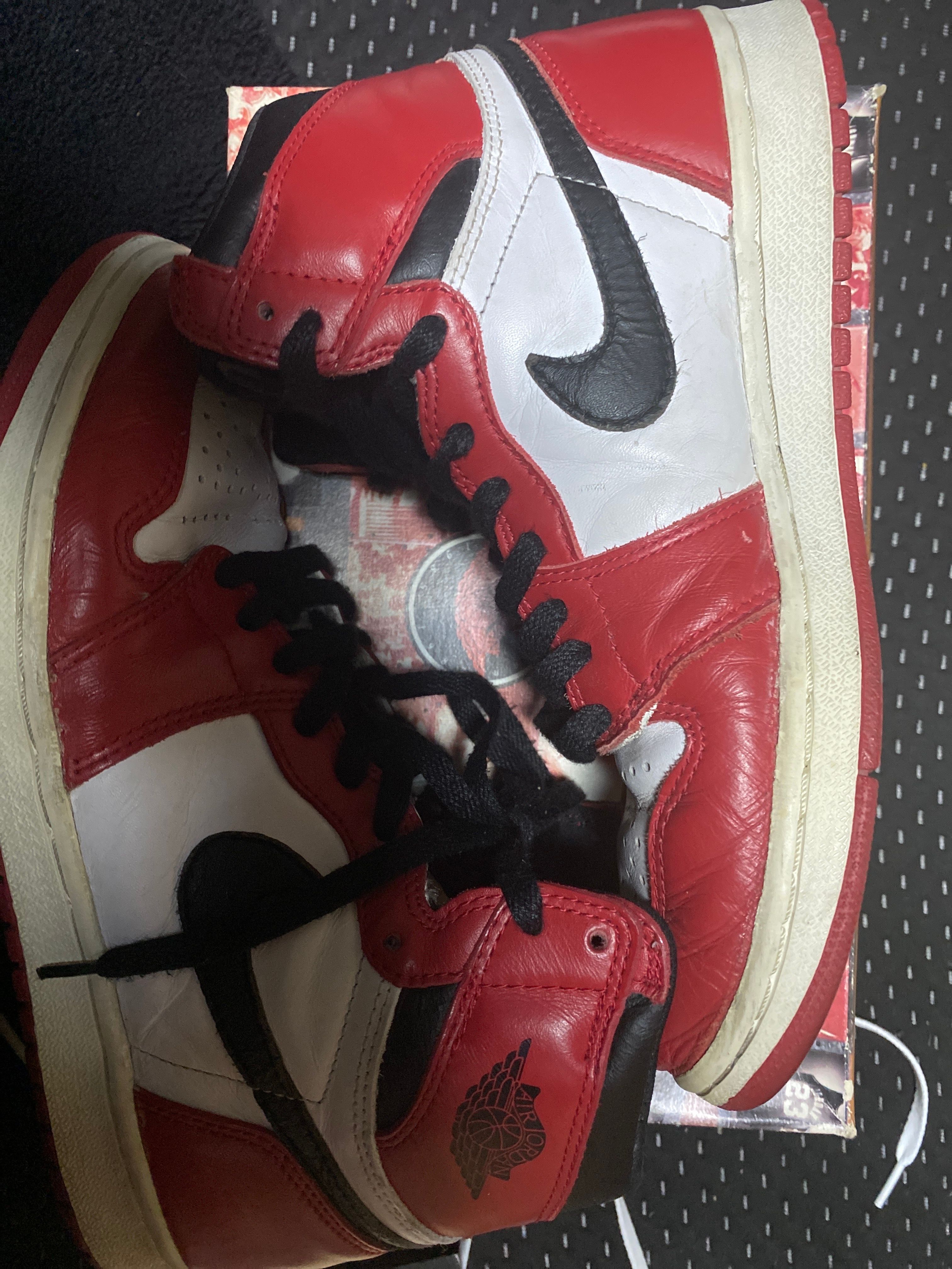 Nike Air Jordan 1 Retro High "Chicago" (1994)