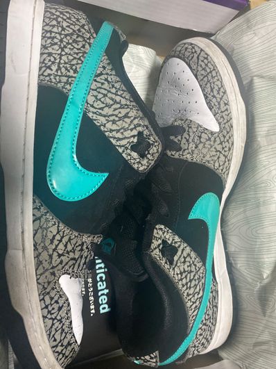 Nike SB Dunk Low "Elephant/Safari"
