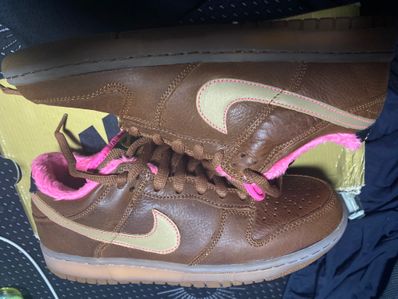 Nike Dunk SB Low "Gibson Guitar Case"