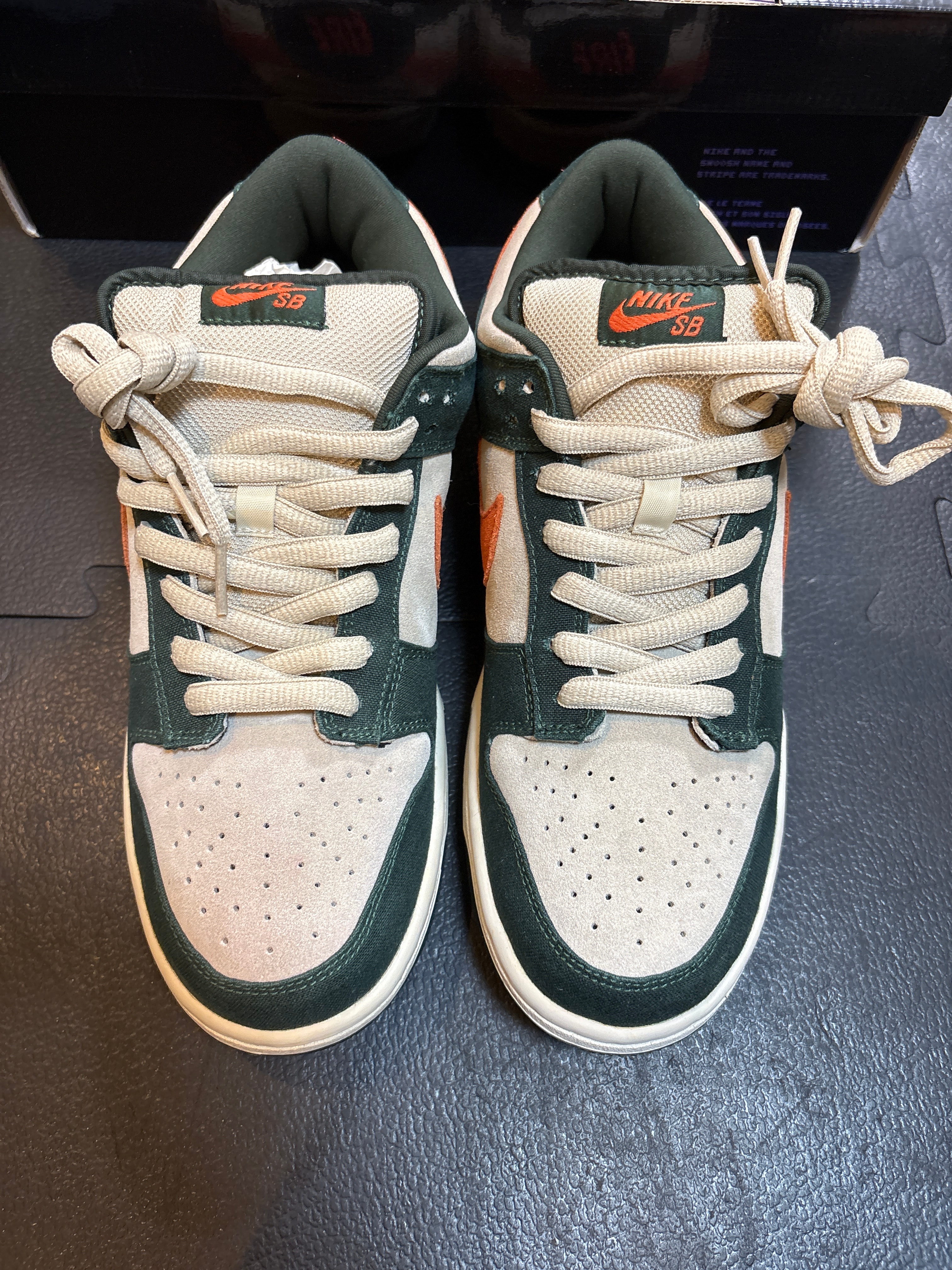 Nike SB Dunk Low "Eire"
