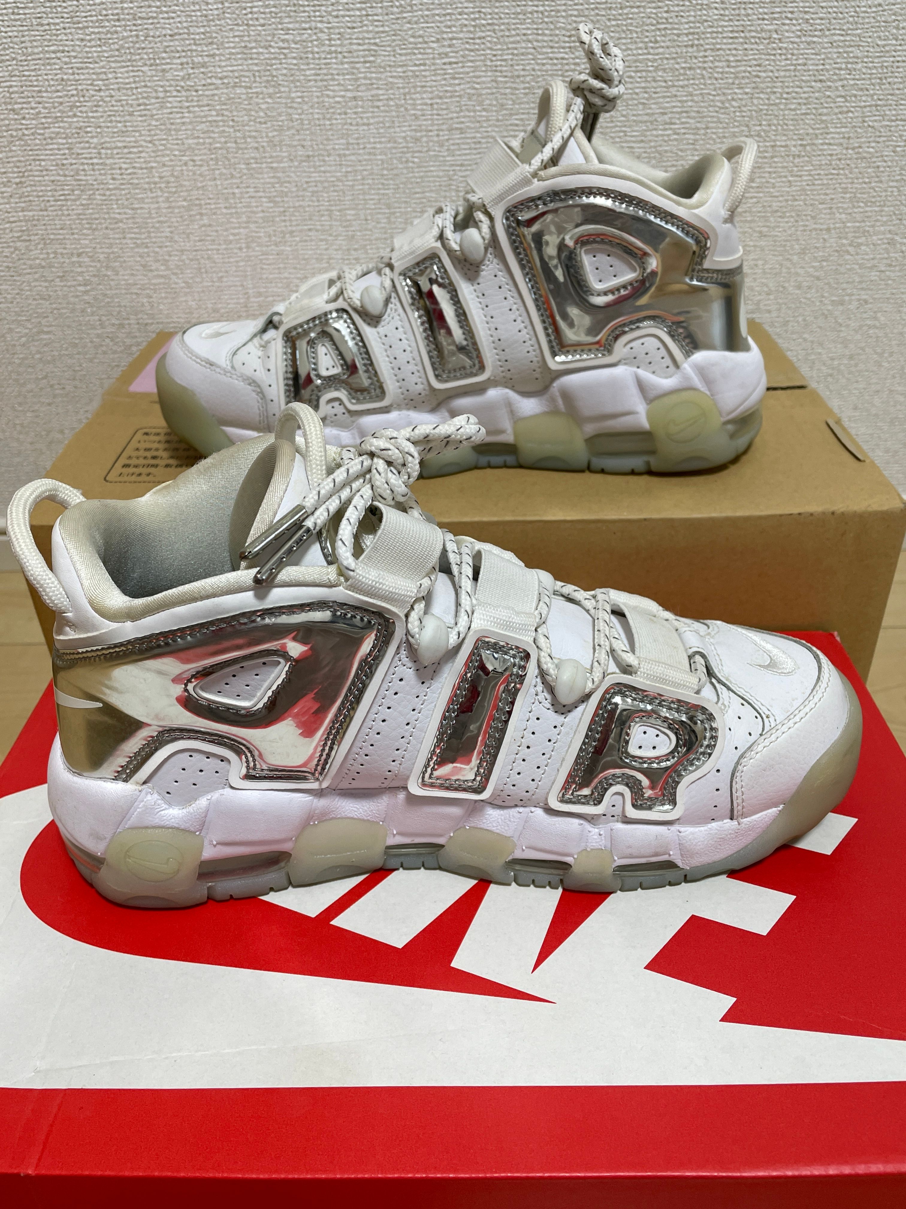 NIKE Women's AIR MORE UPTEMPO CHROME WHITE/SILVER