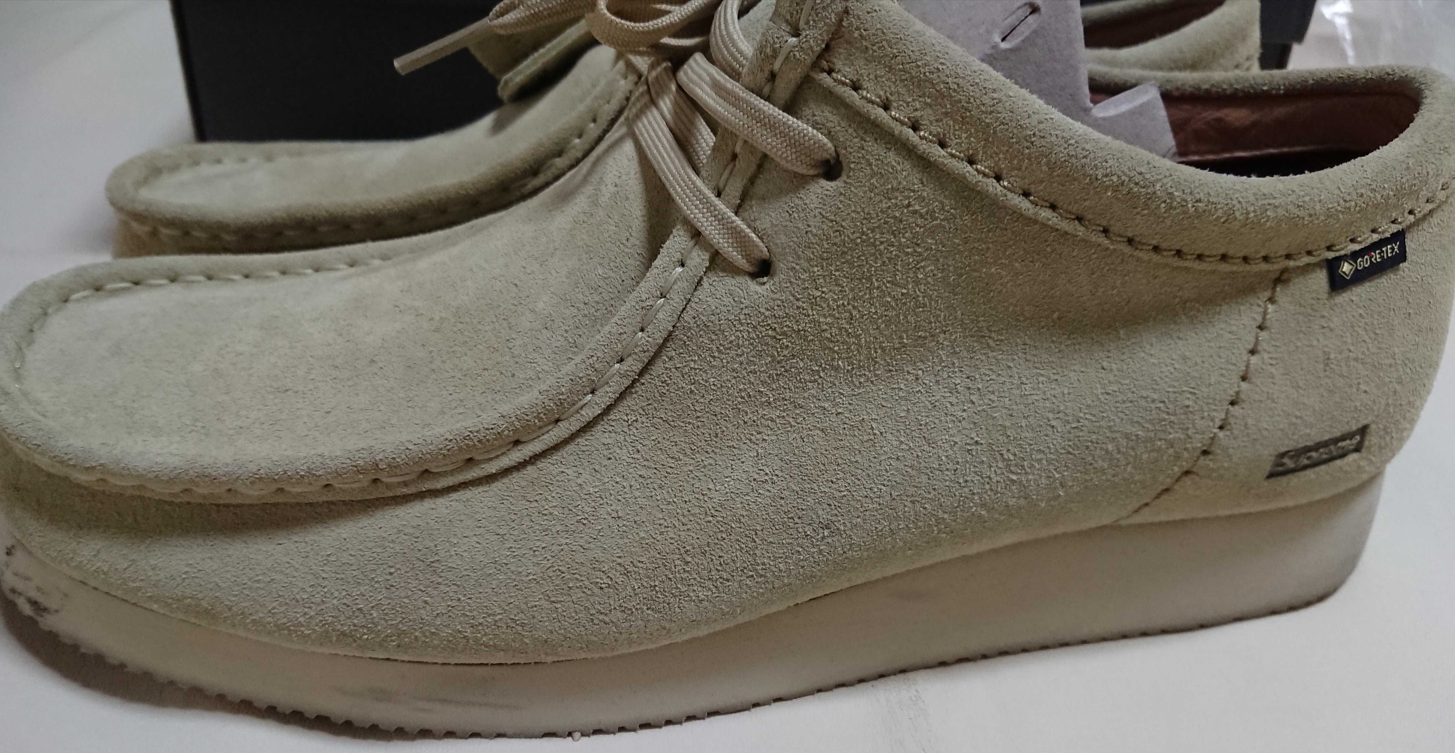 SUPREME×CLARKS BEIGE