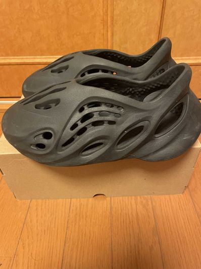 adidas YEEZY Foam Runner "Onyx"