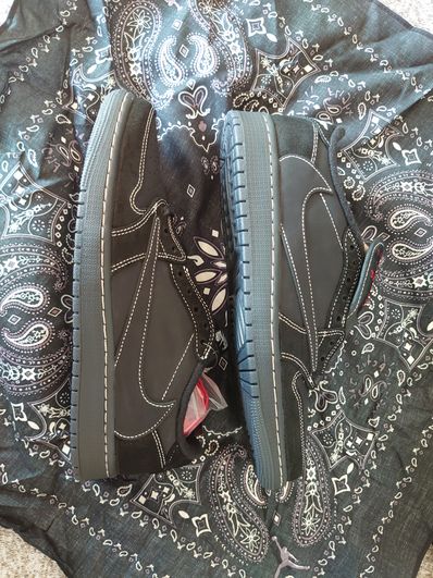 Travis Scott × Nike Air Jordan 1 Low OG SP "Black Phantom"