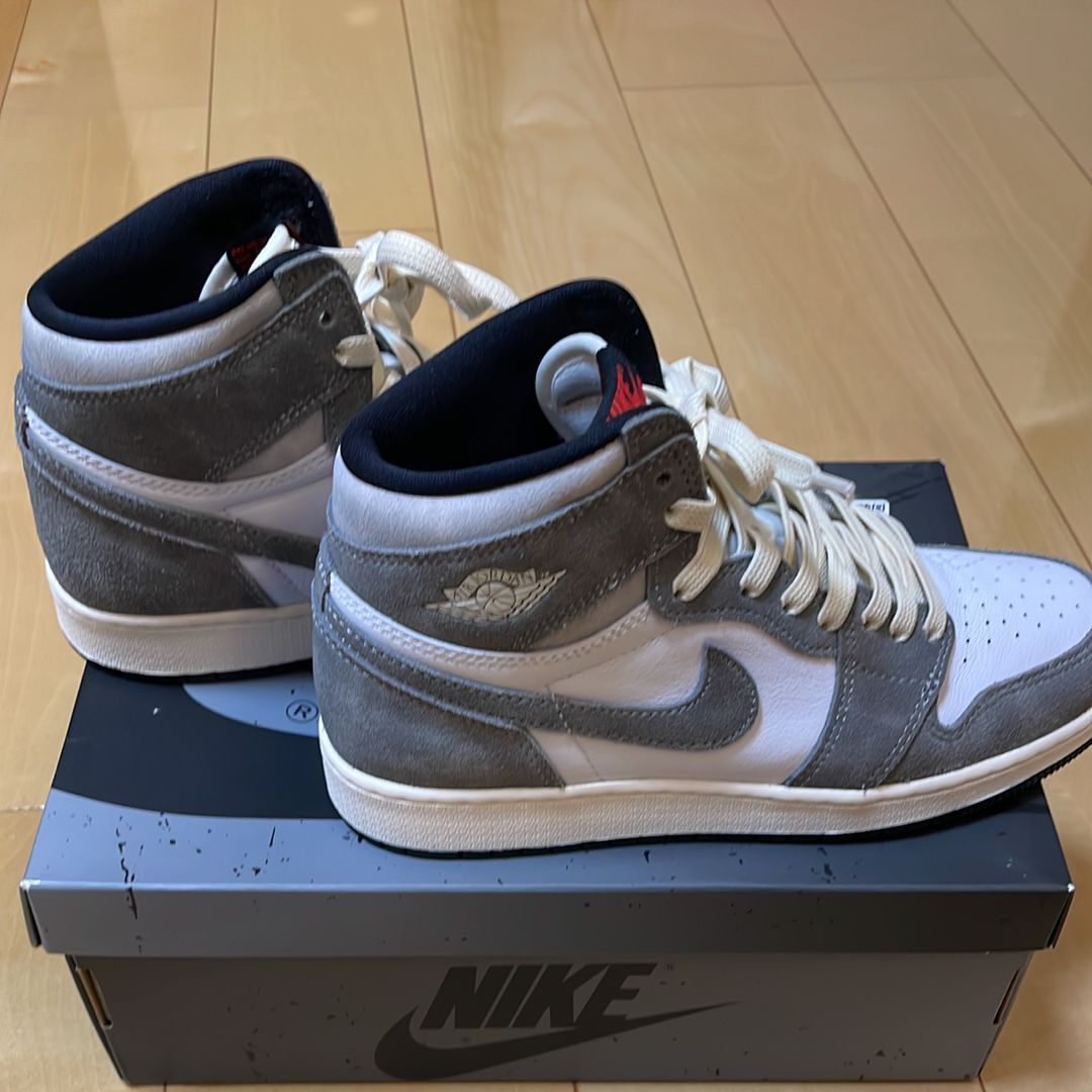 Nike GS Air Jordan 1 Retro High OG "Black and Smoke Grey"