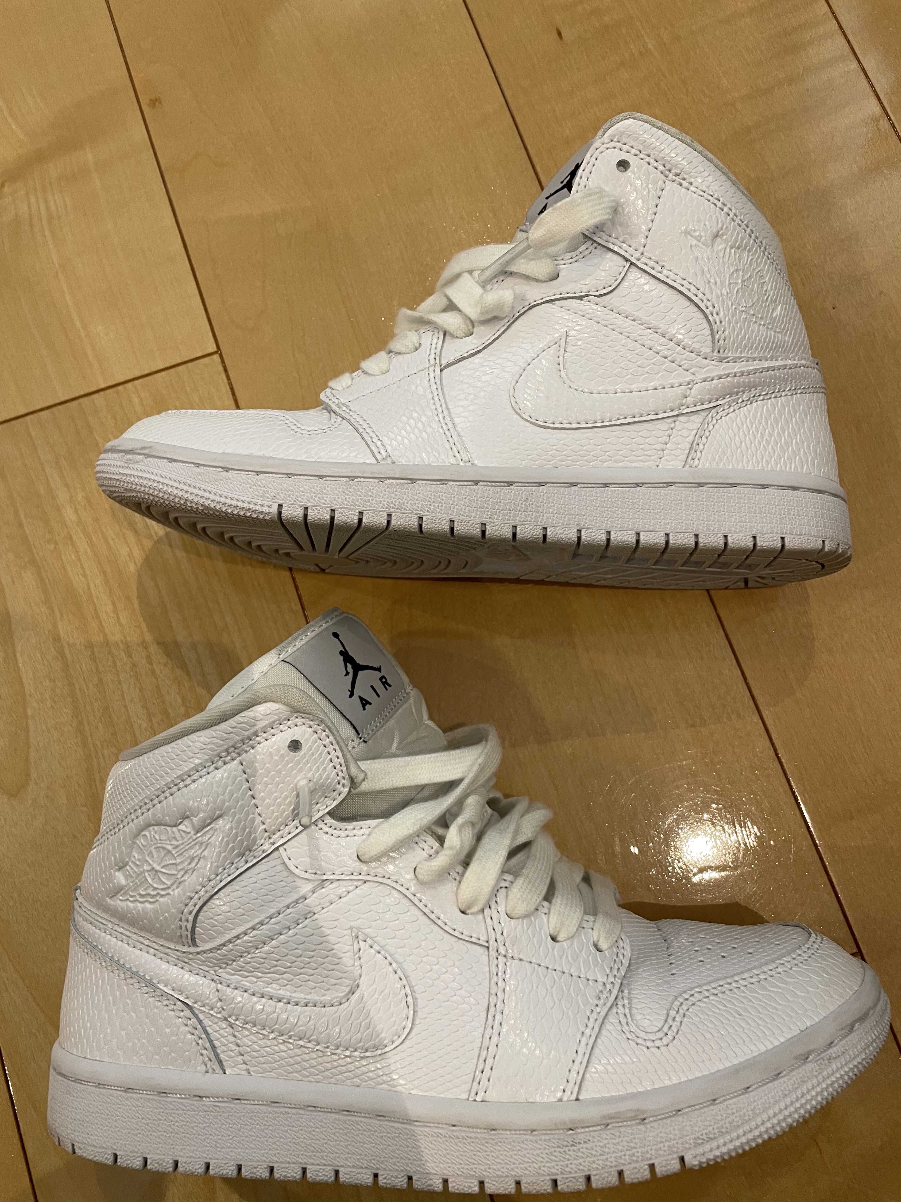 Nike Women's Air Jordan 1 Mid "Snake Skin"