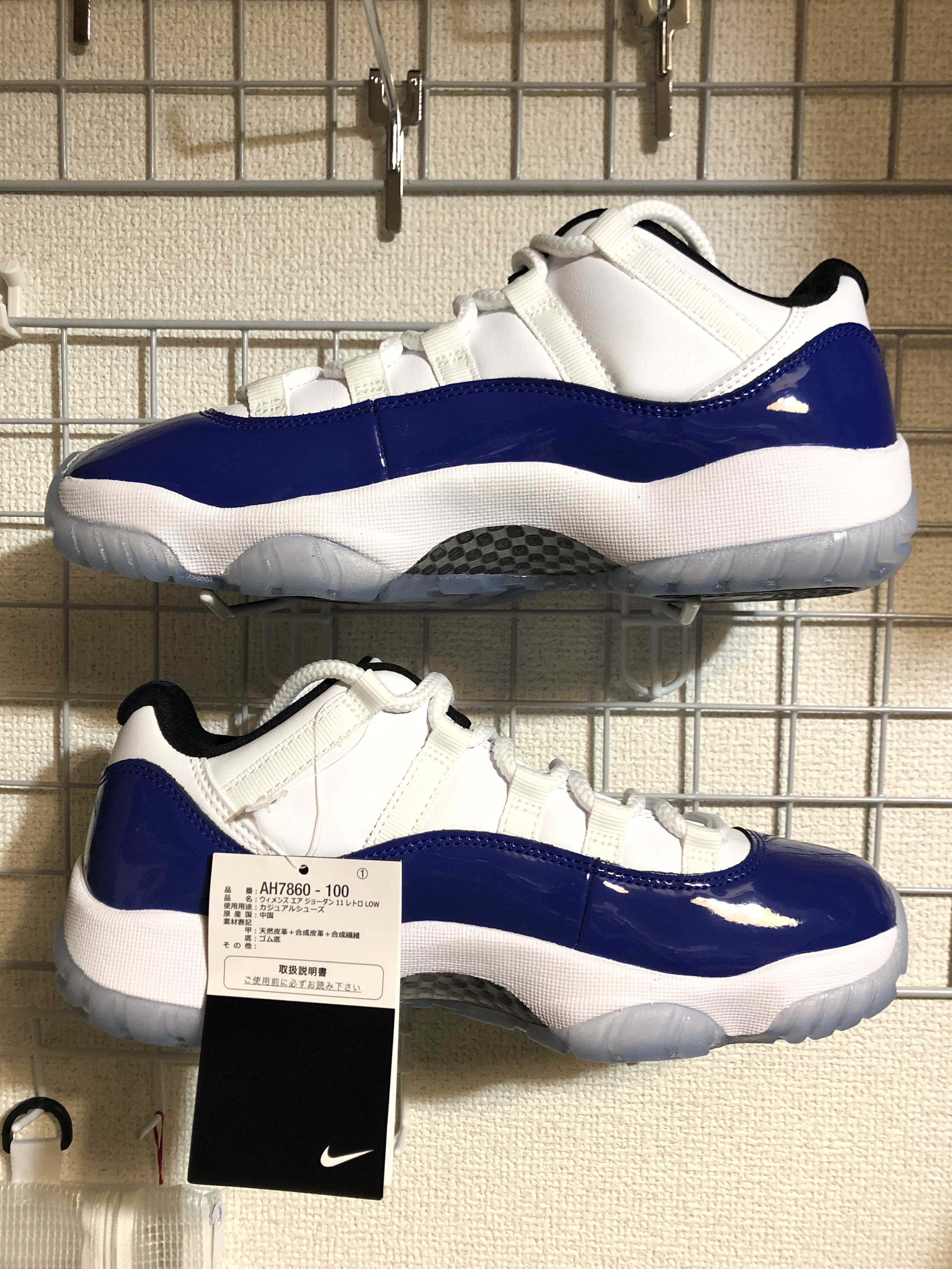  NIKE Women's AIR JORDAN 11 LOW "CONCORD SKETCH"
