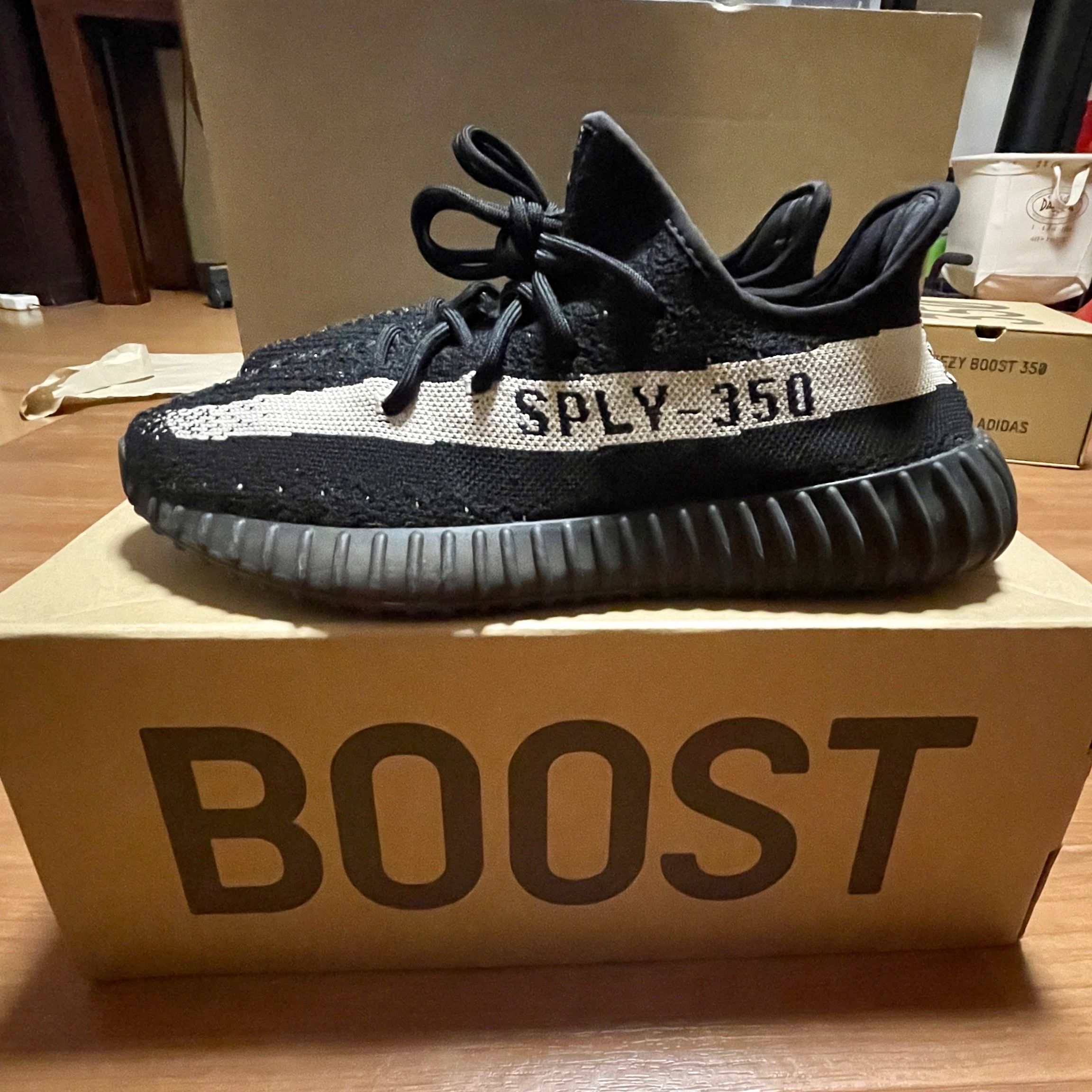 adidas YEEZY Boost 350 V2 "Oreo"