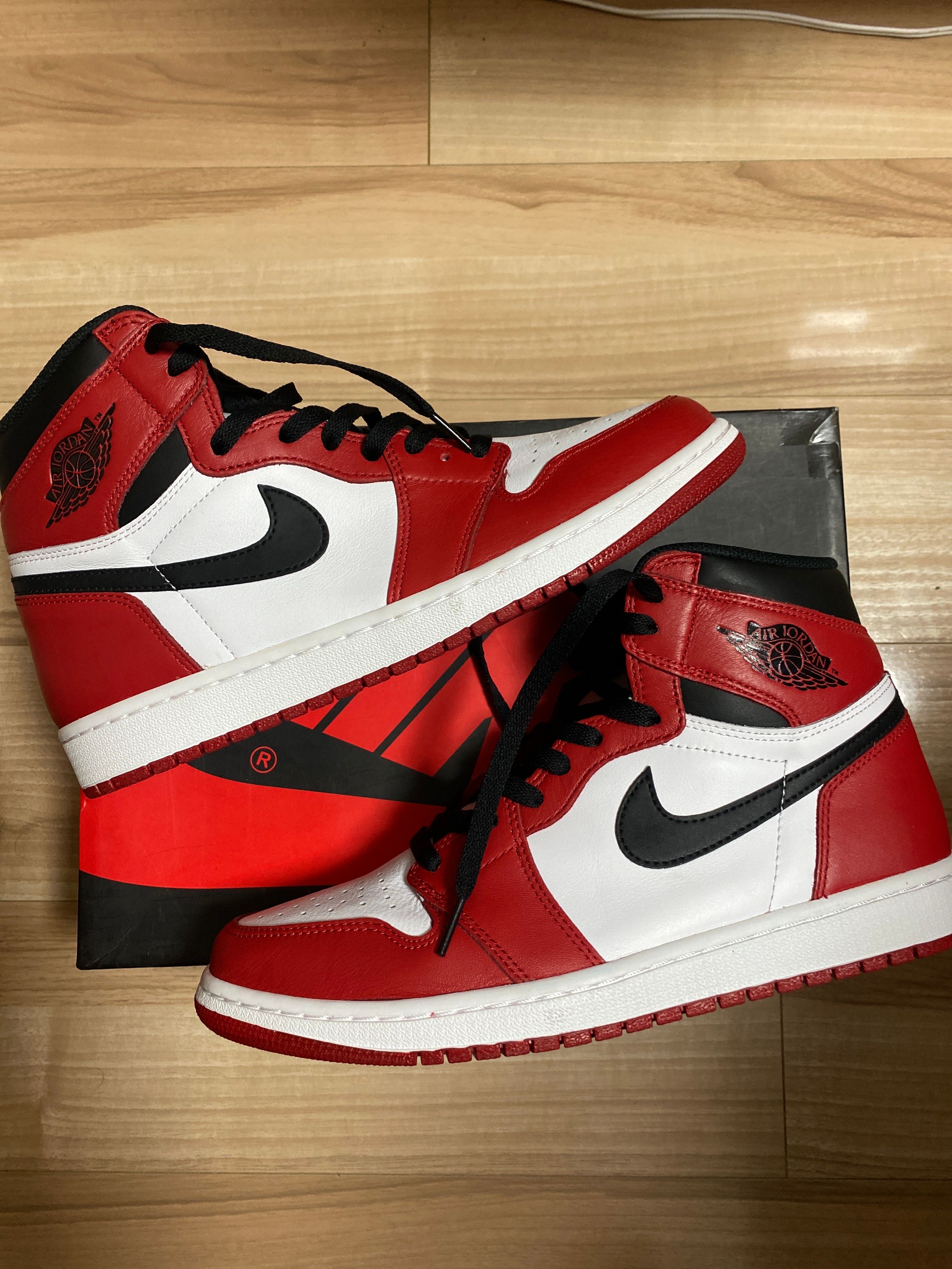 Nike Air Jordan 1 Retro High "Chicago" (2015)