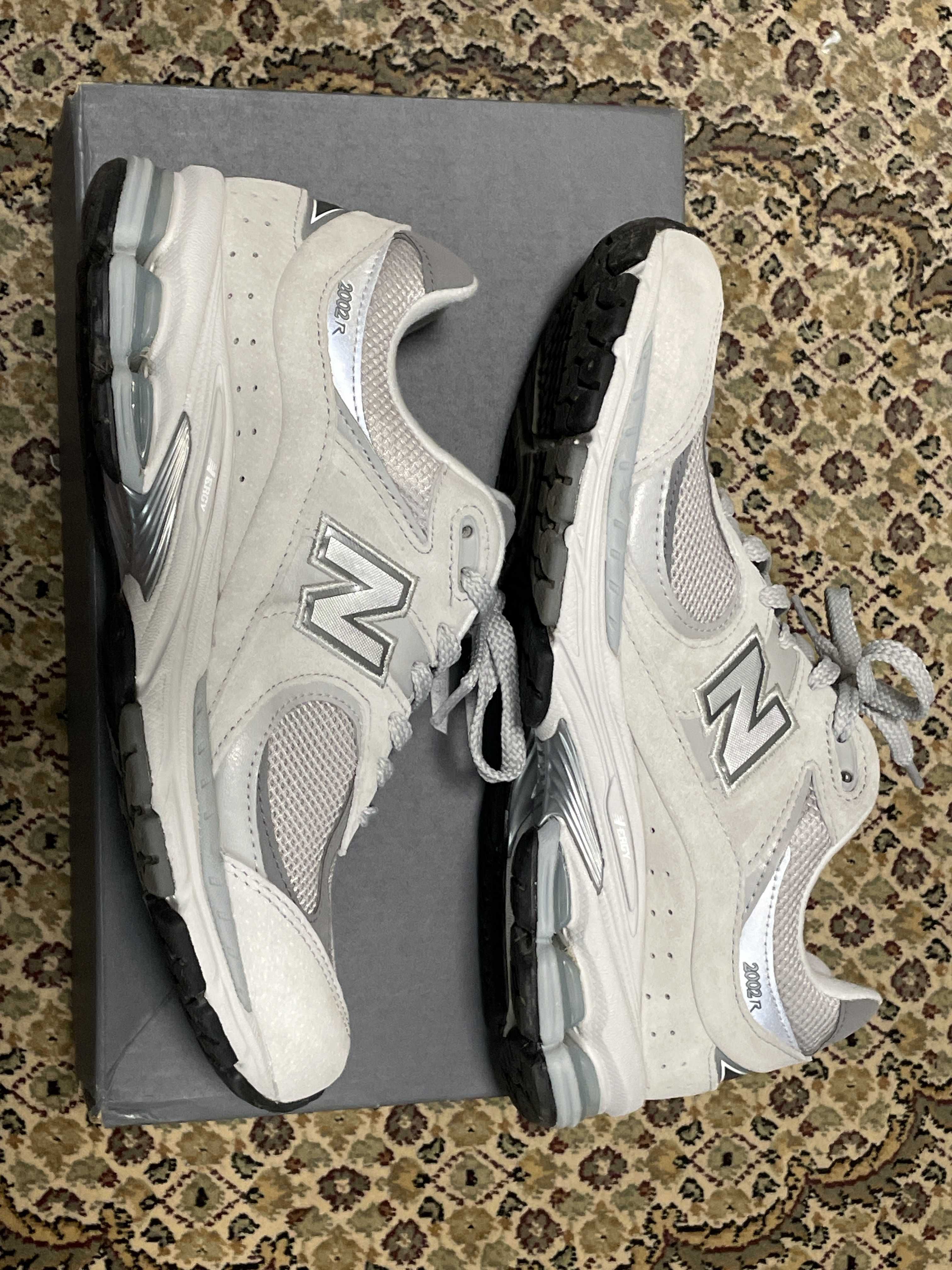 New Balance 2002R "Gray"