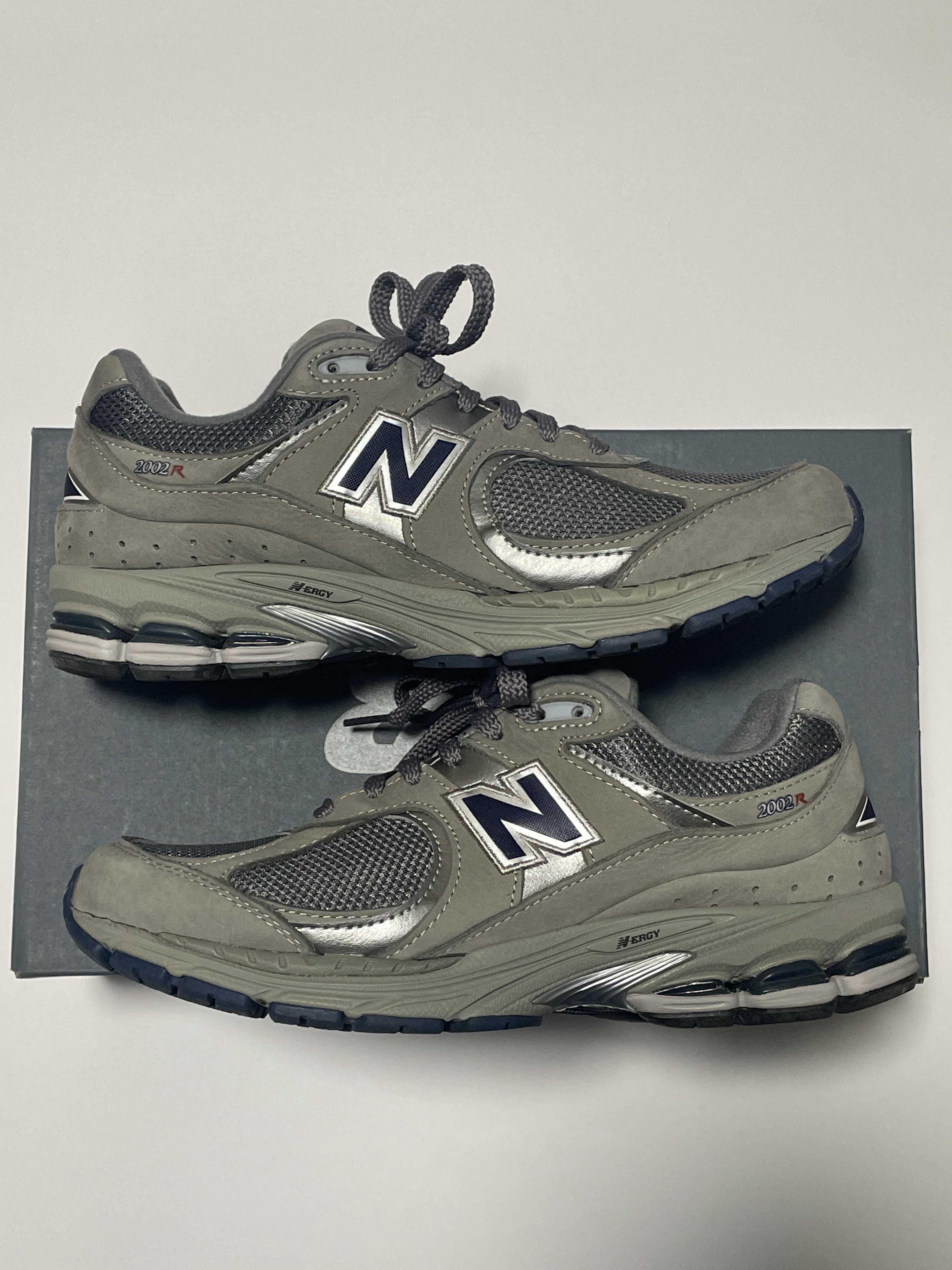 New Balance 2002R "Gray"