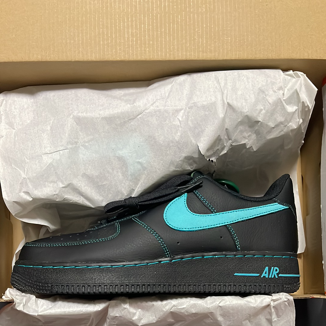 Nike Air Force 1 Low "Black Tiffany"