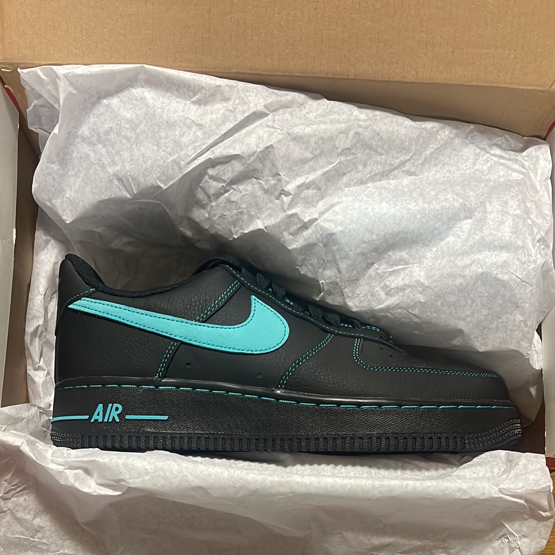 Nike Air Force 1 Low "Black Tiffany"