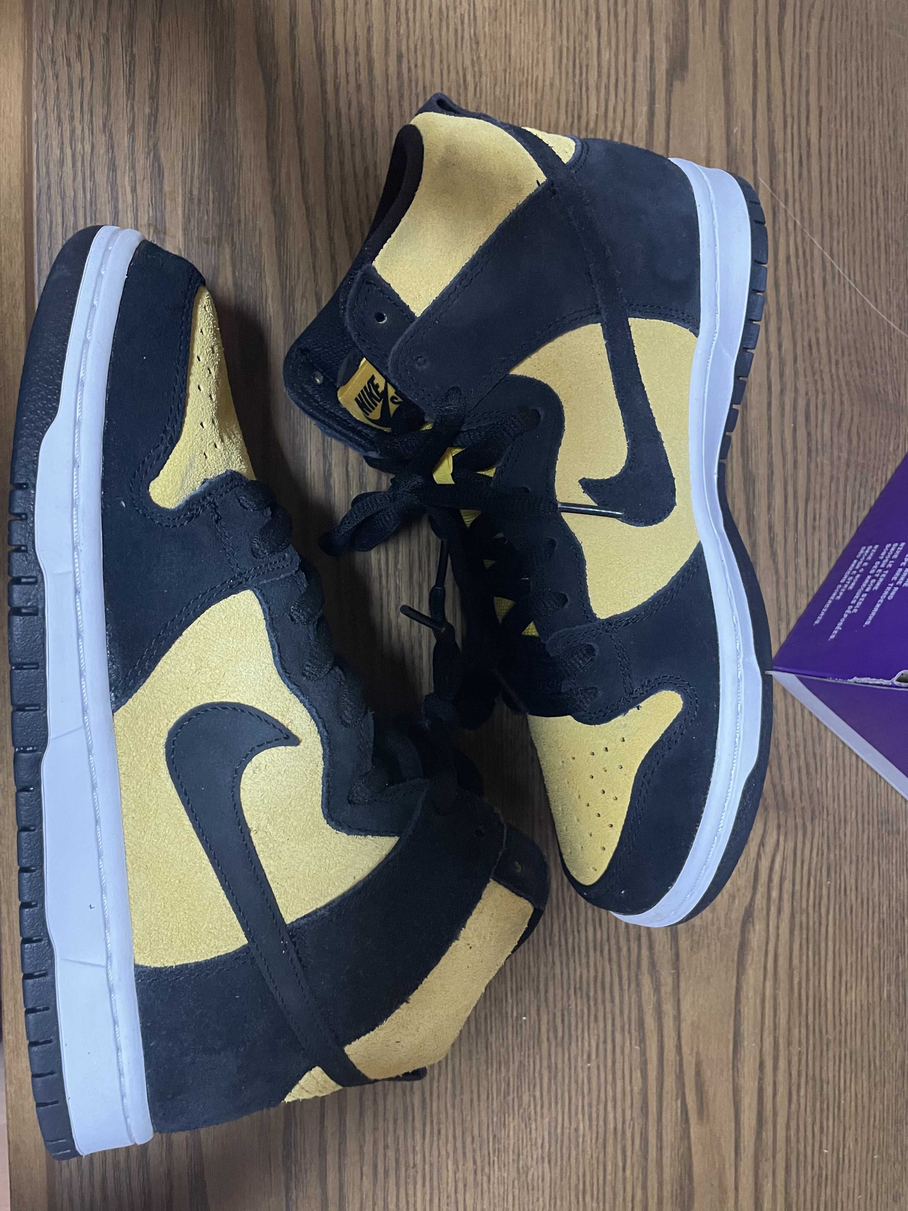 NIKE SB DUNK HIGH "MAIZE AND BLACK"