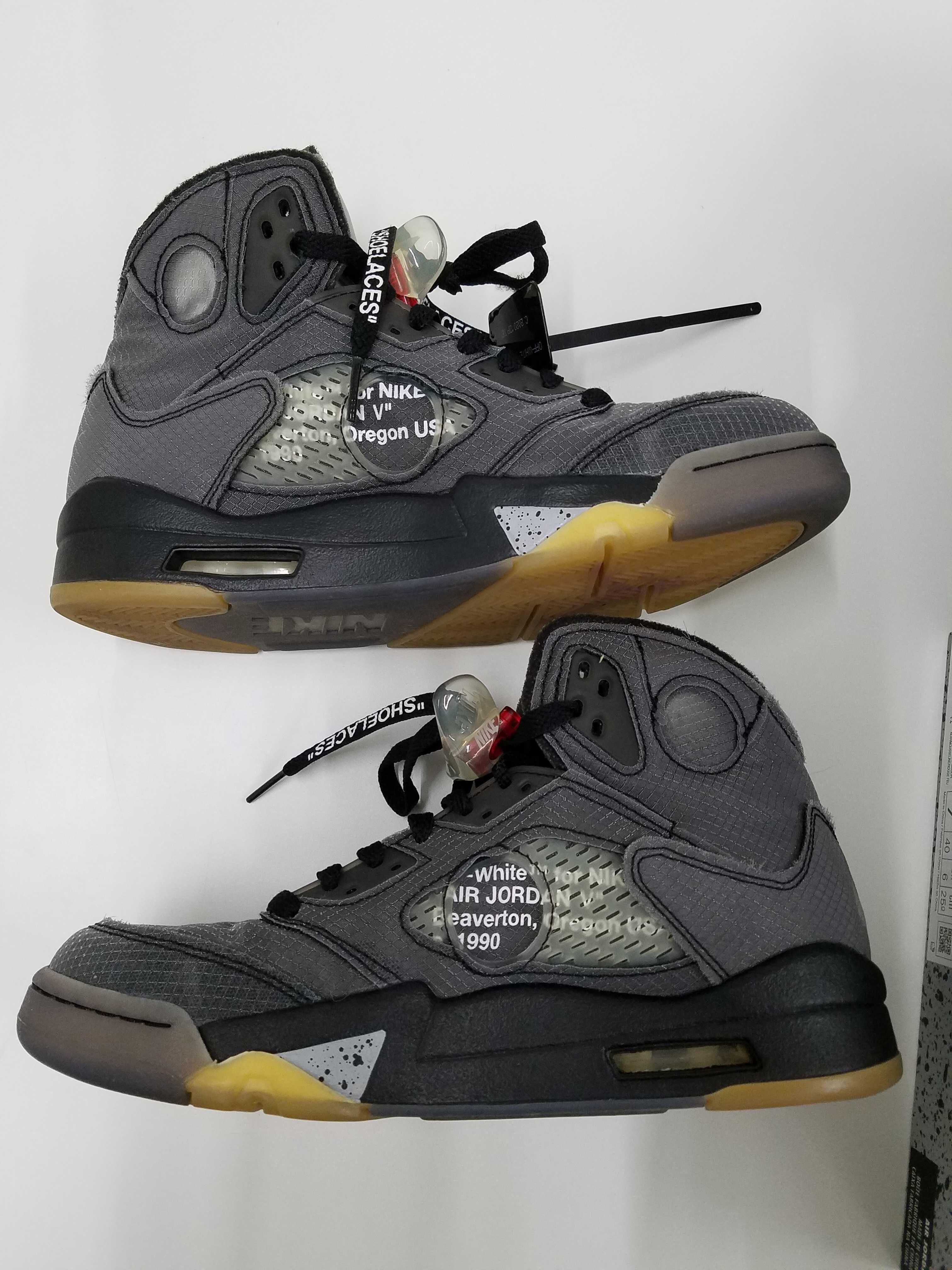 Off-White × Nike Air Jordan 5 "Black/Muslin/Fire Red"