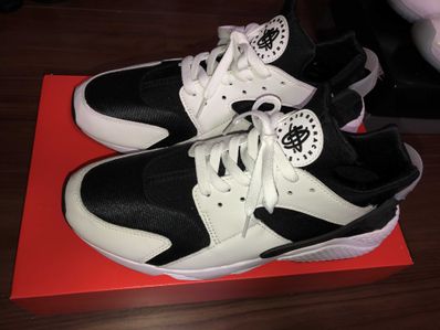 Nike Air Huarache "Black/White"