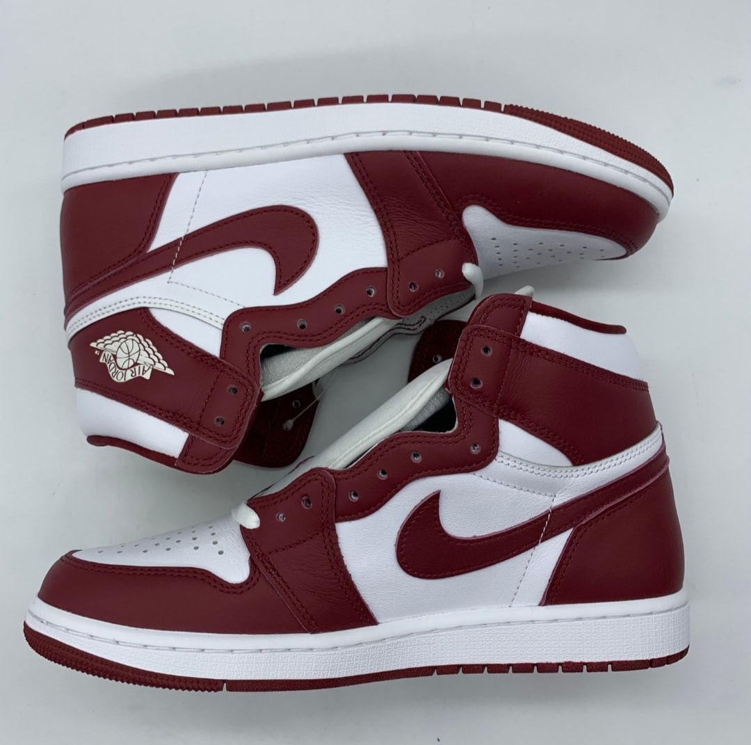 Nike Air Jordan 1 Retro High OG "Artisanal Red"