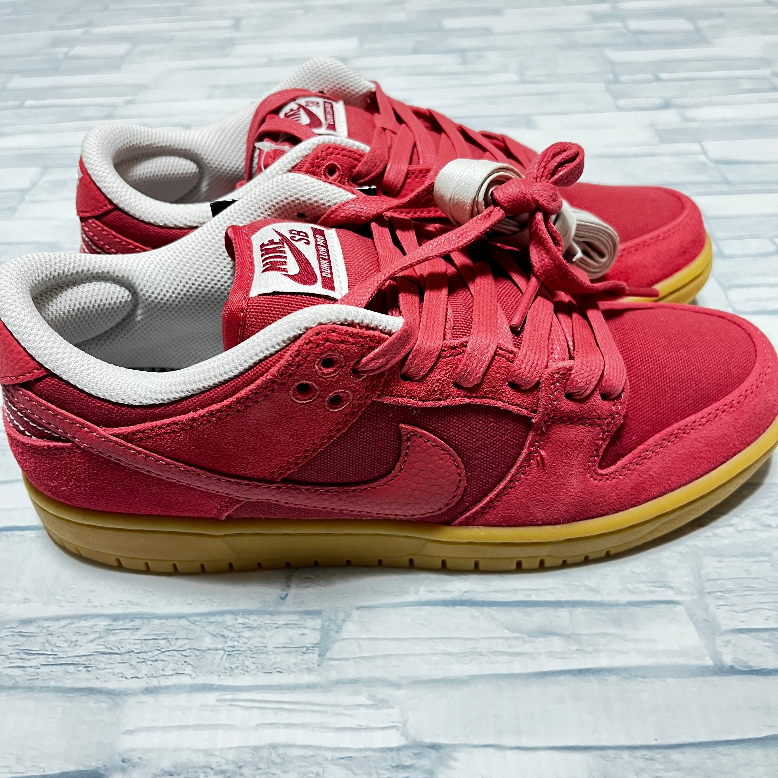 Nike SB Dunk Low "Adobe"